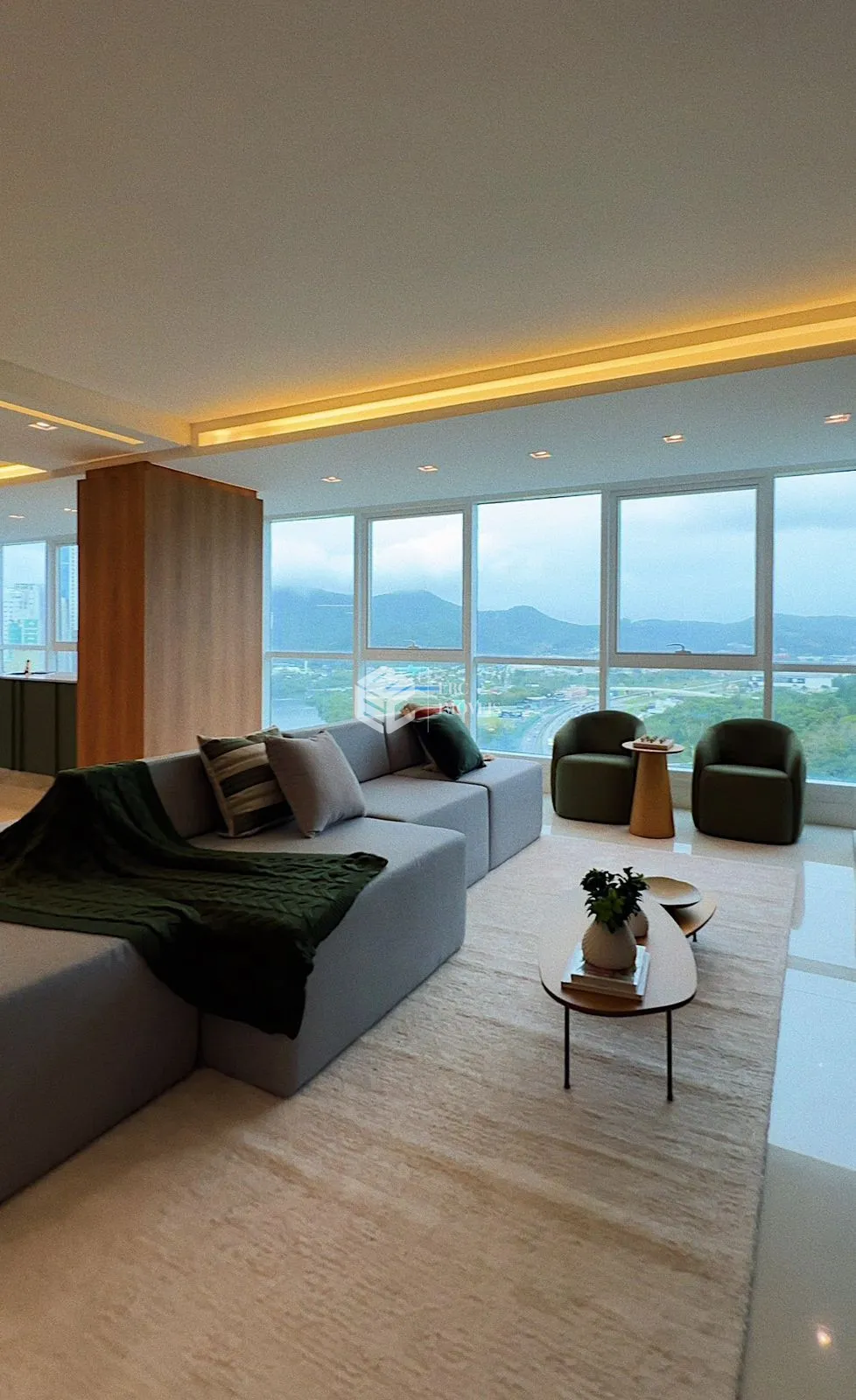 Apartamento à venda  no Centro - Balneário Camboriú, SC. Imóveis