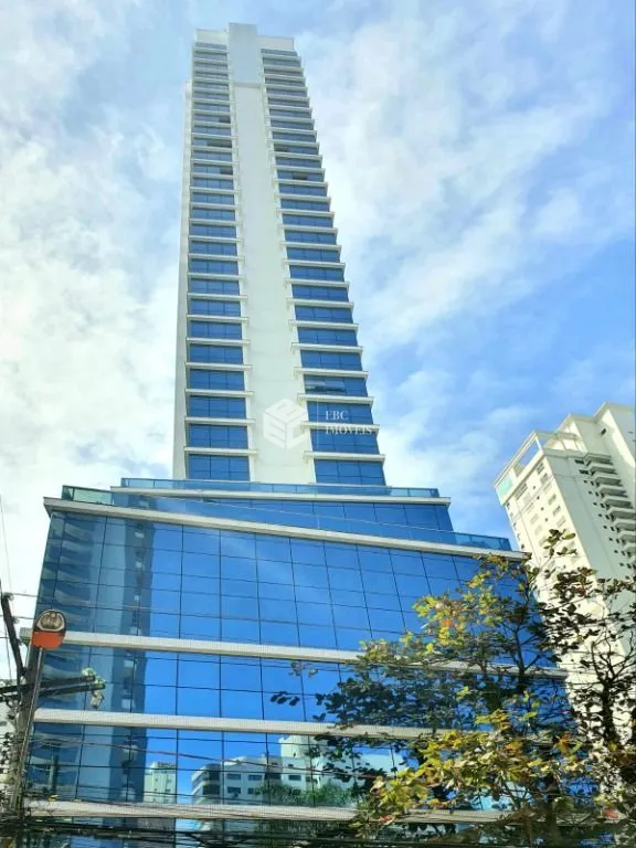 Apartamento à venda  no Centro - Balneário Camboriú, SC. Imóveis