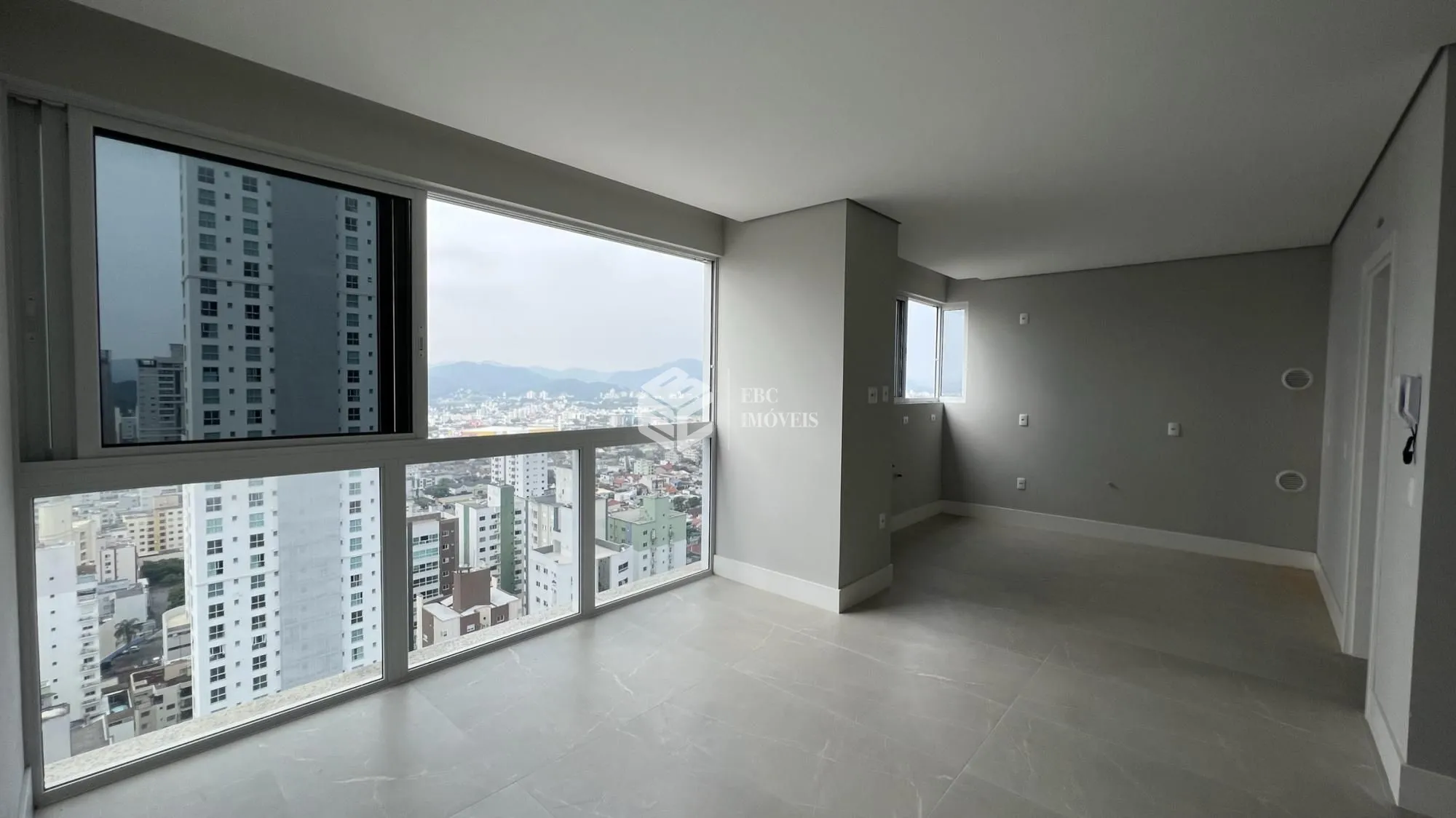 Apartamento à venda  no Centro - Balneário Camboriú, SC. Imóveis