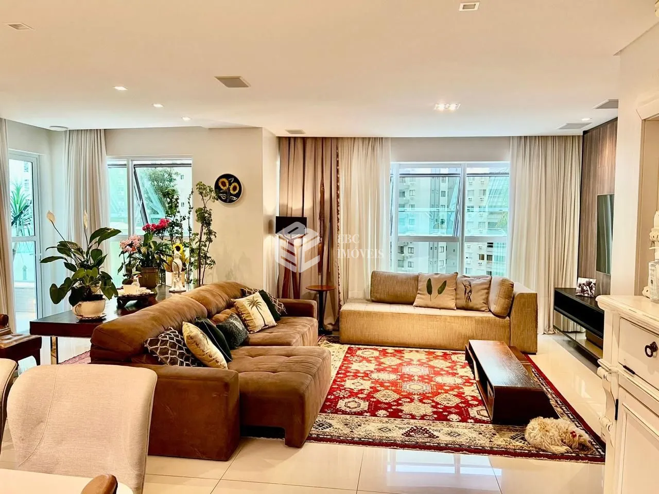 Apartamento à venda  no Centro - Balneário Camboriú, SC. Imóveis