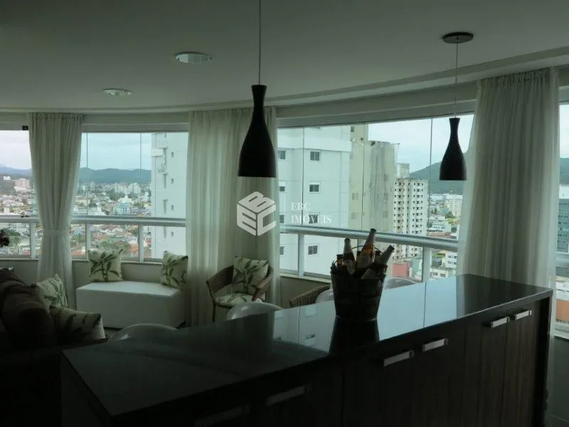 Apartamento com 3 Dormitórios à venda, 123 m² por R$ 2.650.000,00 Apartamento com 3 Dormitórios à venda, 123 m² por R$ 2.650.000,00