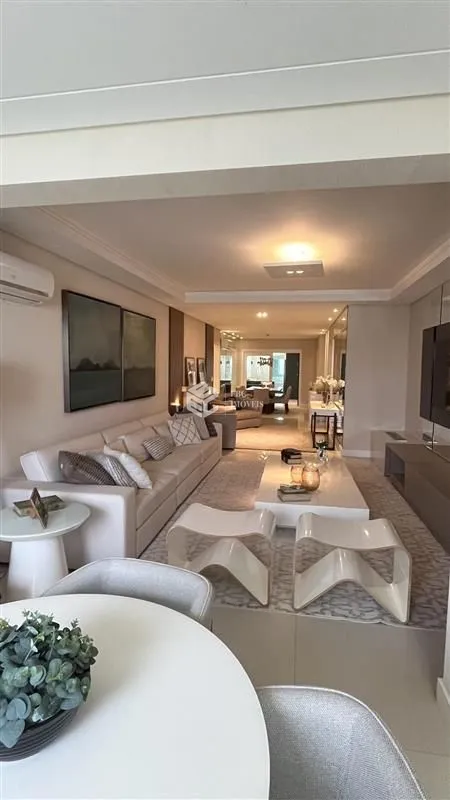 Apartamento com 3 Dormitórios à venda, 180 m² por R$ 9.950.000,00 Apartamento com 3 Dormitórios à venda, 180 m² por R$ 9.950.000,00