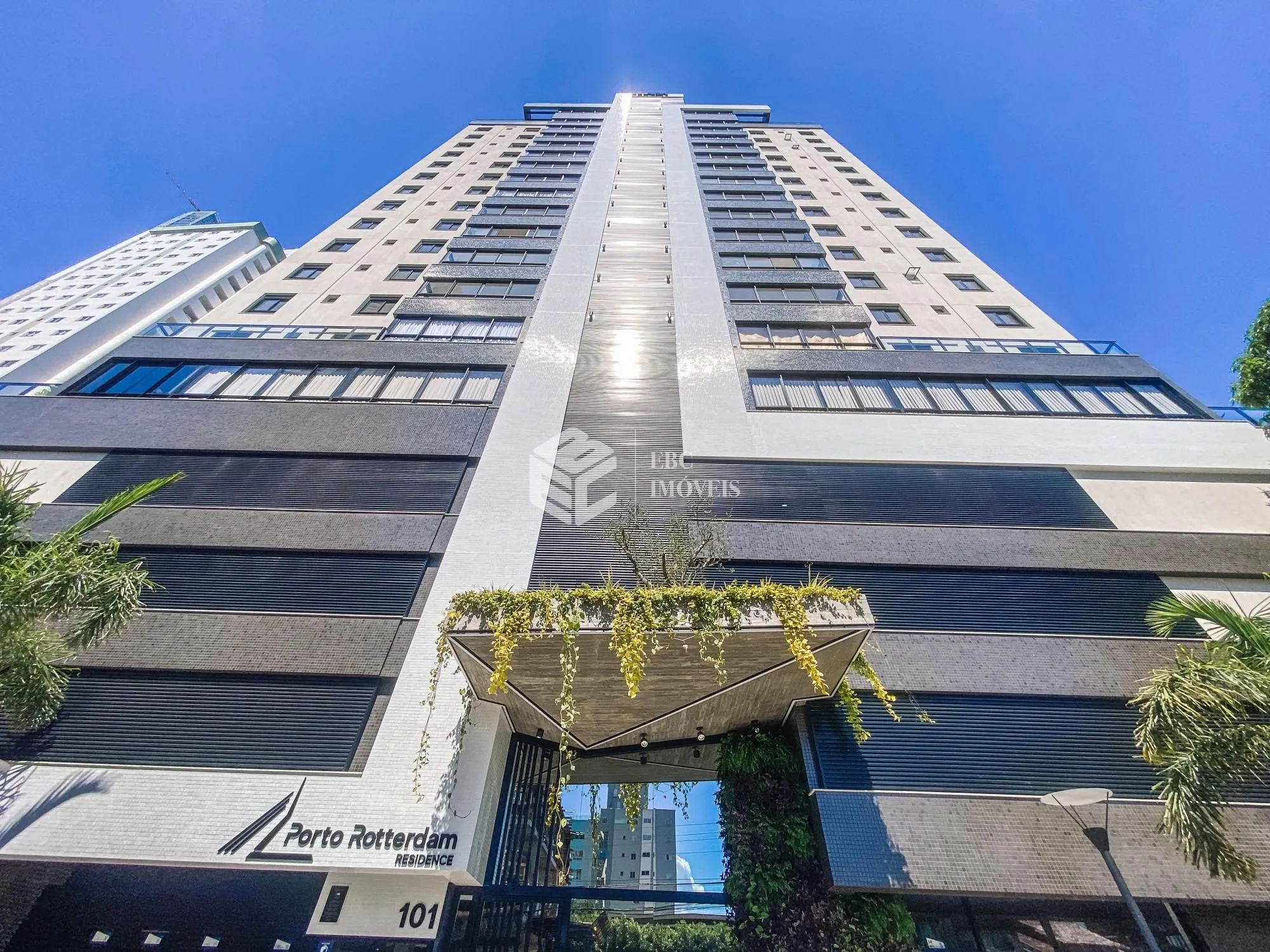 Apartamento à venda  no Centro - Balneário Camboriú, SC. Imóveis