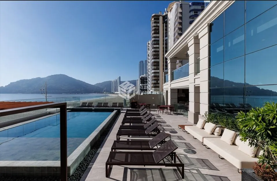 Apartamento com 5 Dormitórios à venda, 231 m² por R$ 17.900.000,00 Apartamento com 5 Dormitórios à venda, 231 m² por R$ 17.900.000,00