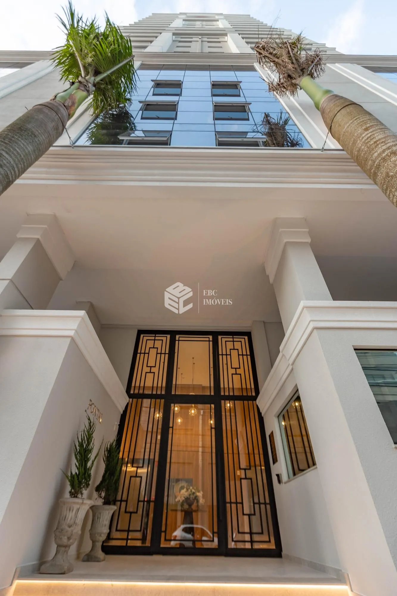 Apartamento com 3 Dormitórios à venda, 131 m² por R$ 3.600.000,00 Apartamento com 3 Dormitórios à venda, 131 m² por R$ 3.600.000,00