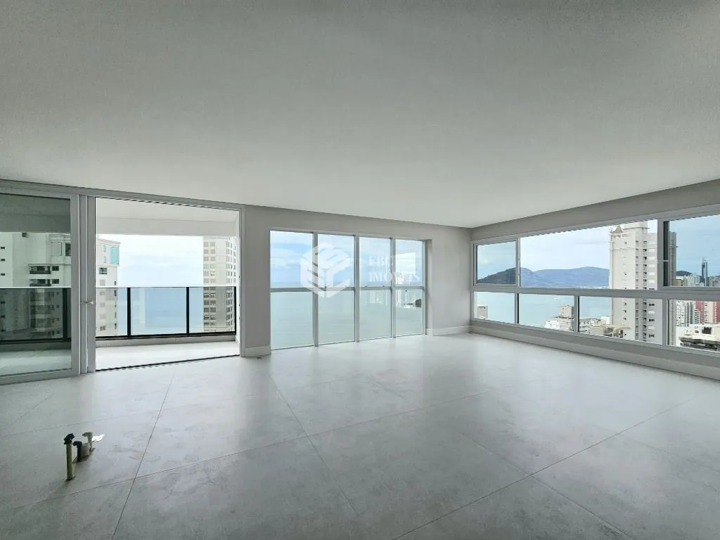 Apartamento com 4 Dormitórios à venda, 190 m² por R$ 6.800.000,00 Apartamento com 4 Dormitórios à venda, 190 m² por R$ 6.800.000,00