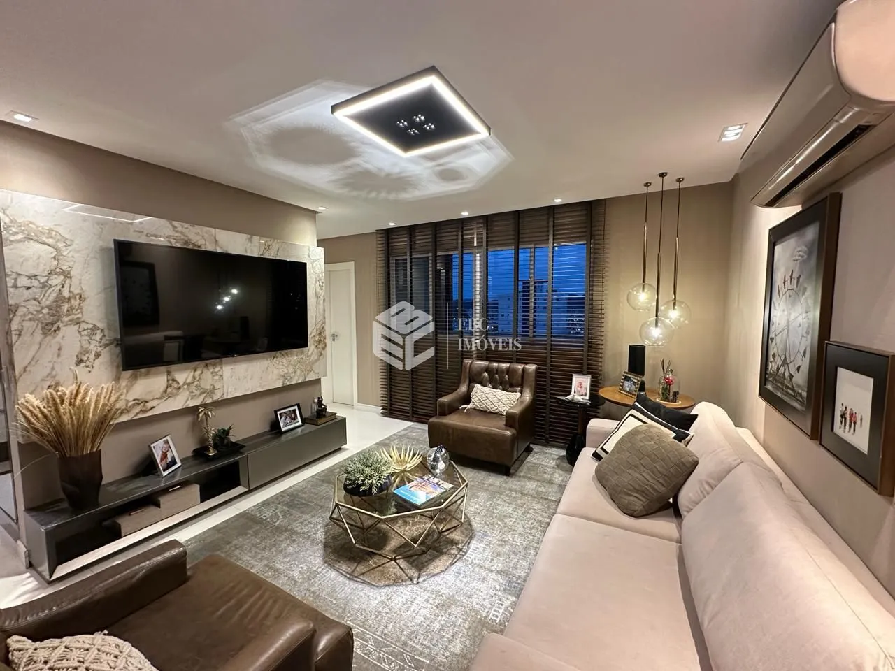 Apartamento à venda  no Centro - Balneário Camboriú, SC. Imóveis