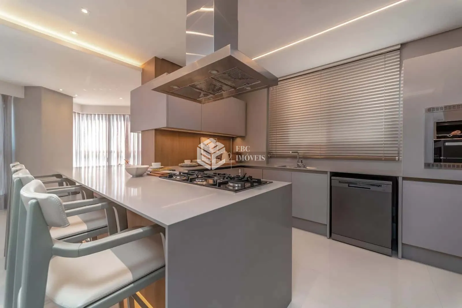 Apartamento com 4 Dormitórios à venda, 238 m² por R$ 13.200.000,00 Apartamento com 4 Dormitórios à venda, 238 m² por R$ 13.200.000,00