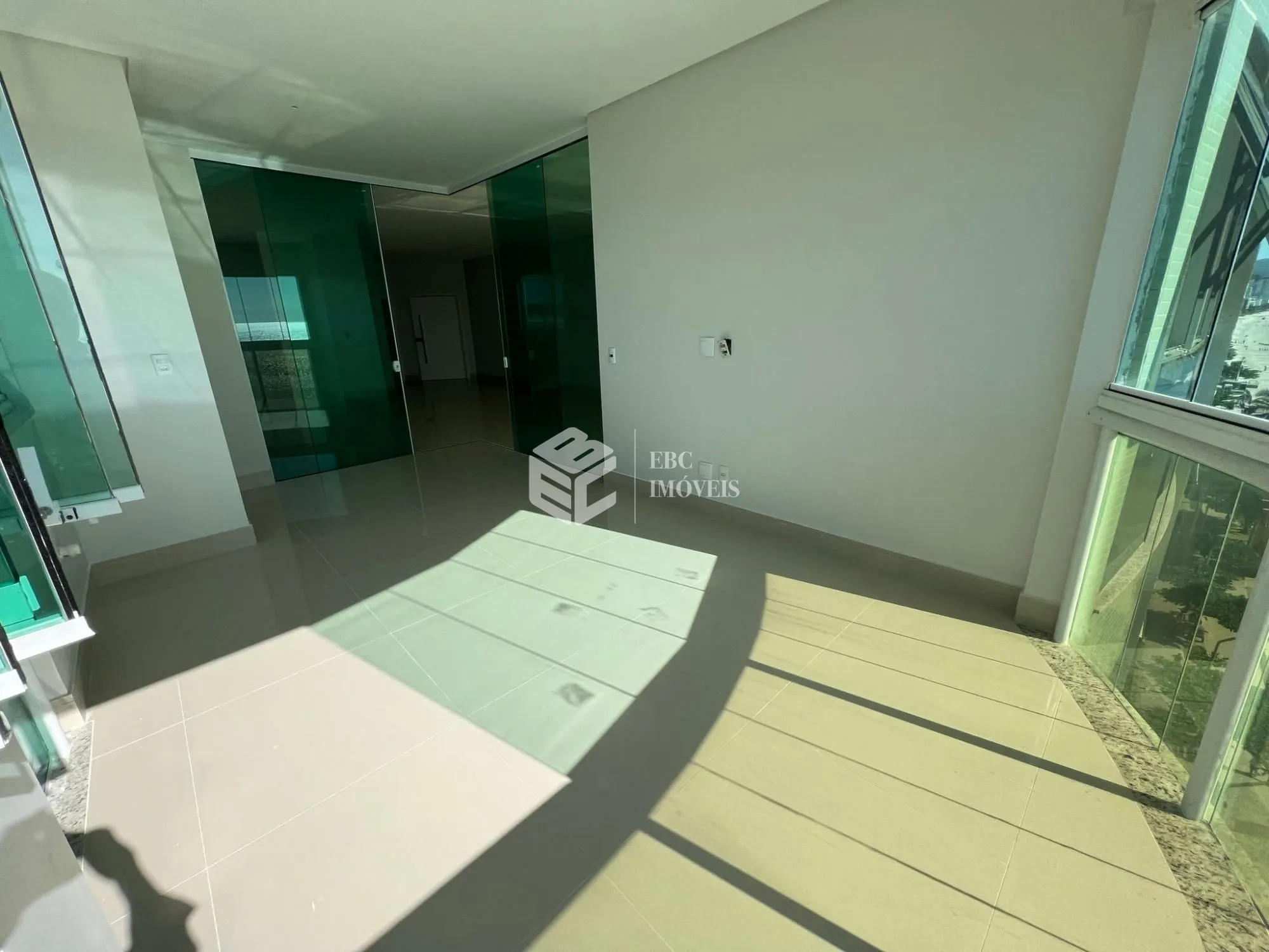 Apartamento com 4 Dormitórios à venda, 240 m² por R$ 6.700.000,00 Apartamento com 4 Dormitórios à venda, 240 m² por R$ 6.700.000,00