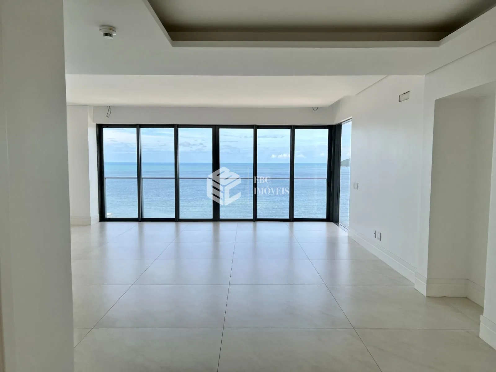 Apartamento com 4 Dormitórios à venda, 216 m² por R$ 15.900.000,00 Apartamento com 4 Dormitórios à venda, 216 m² por R$ 15.900.000,00