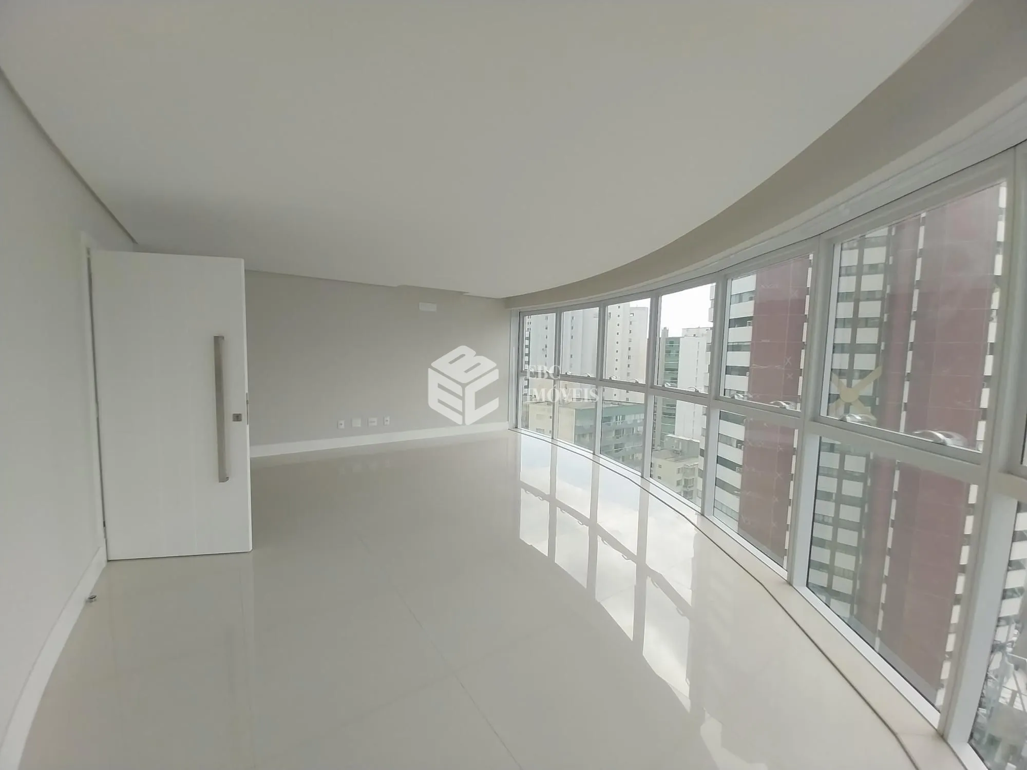 Apartamento com 4 Dormitórios à venda, 132 m² por R$ 5.599.000,00 Apartamento com 4 Dormitórios à venda, 132 m² por R$ 5.599.000,00