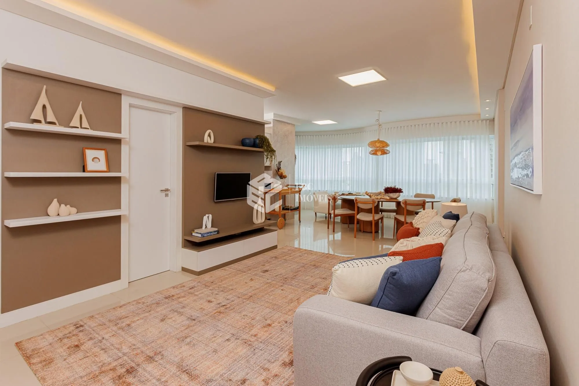 Apartamento à venda  no Centro - Balneário Camboriú, SC. Imóveis