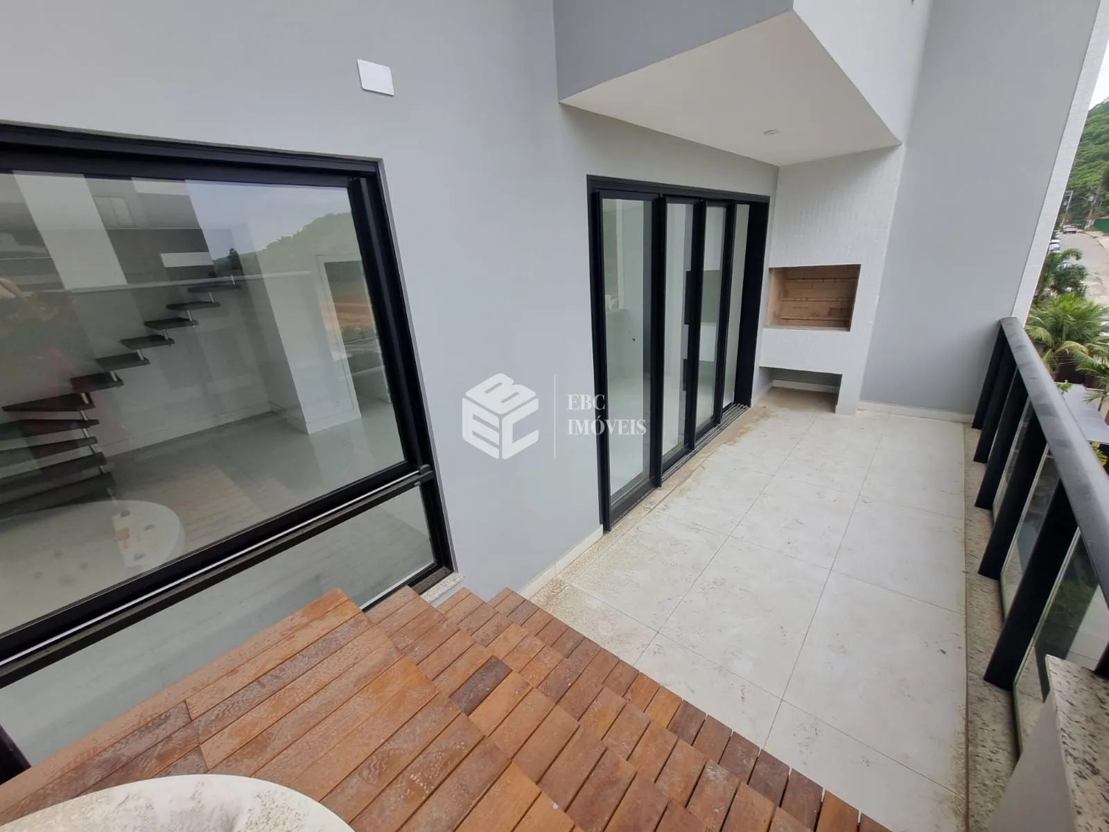 Apartamento com 3 Dormitórios à venda, 135 m² por R$ 2.350.000,00 Apartamento com 3 Dormitórios à venda, 135 m² por R$ 2.350.000,00