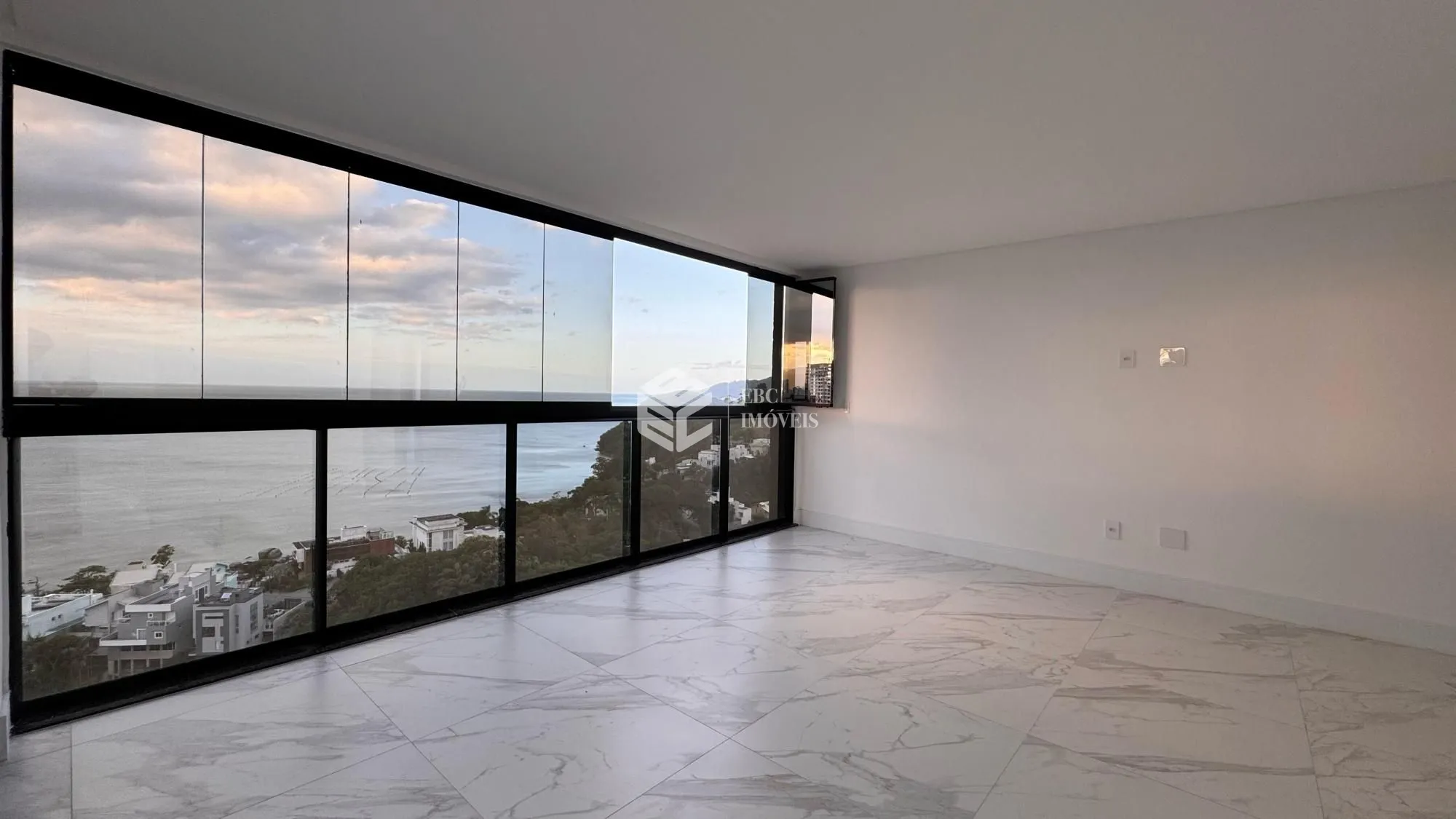 Apartamento à venda  no Balneário Pereque - Porto Belo, SC. Imóveis
