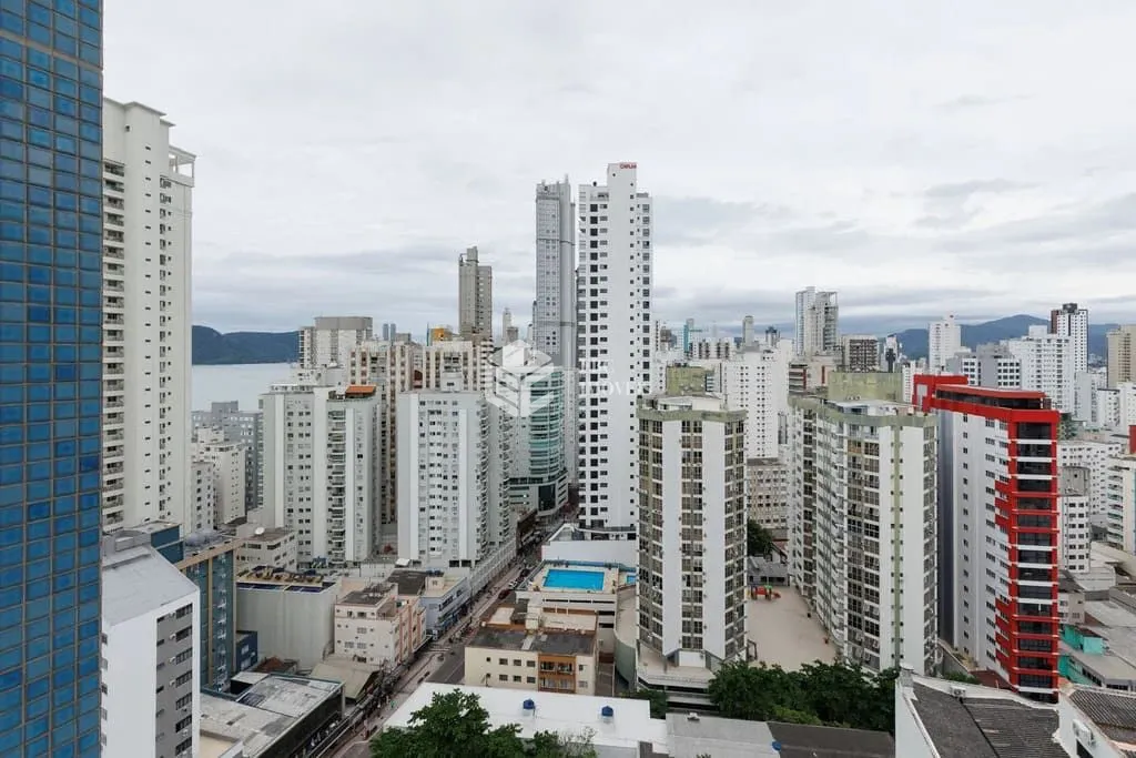 Apartamento com 2 Dormitórios à venda, 252 m² por R$ 3.995.000,00 Apartamento com 2 Dormitórios à venda, 252 m² por R$ 3.995.000,00