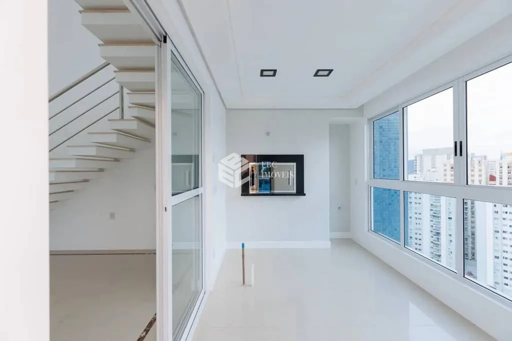 Apartamento com 2 Dormitórios à venda, 252 m² por R$ 3.995.000,00 Apartamento com 2 Dormitórios à venda, 252 m² por R$ 3.995.000,00