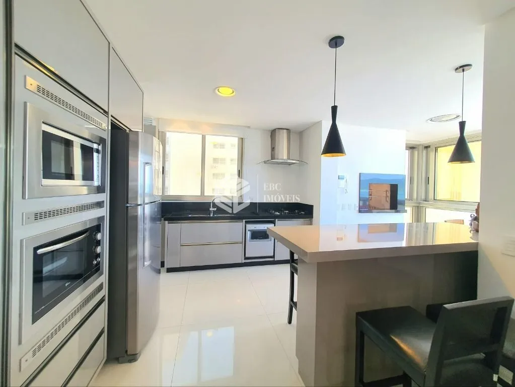 Apartamento com 4 Dormitórios à venda, 212 m² por R$ 15.000.000,00 Apartamento com 4 Dormitórios à venda, 212 m² por R$ 15.000.000,00