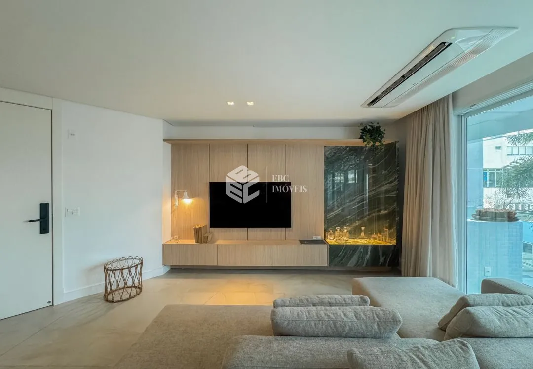 Apartamento com 3 Dormitórios à venda, 173 m² por R$ 5.200.000,00 Apartamento com 3 Dormitórios à venda, 173 m² por R$ 5.200.000,00