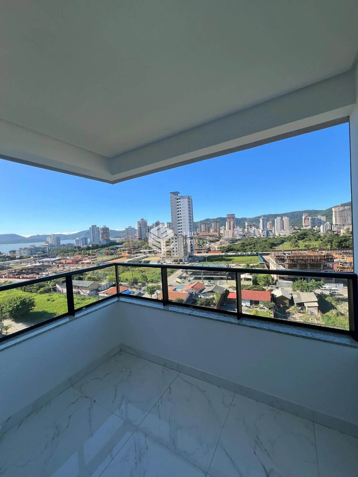 Apartamento à venda  no Balneário Pereque - Porto Belo, SC. Imóveis