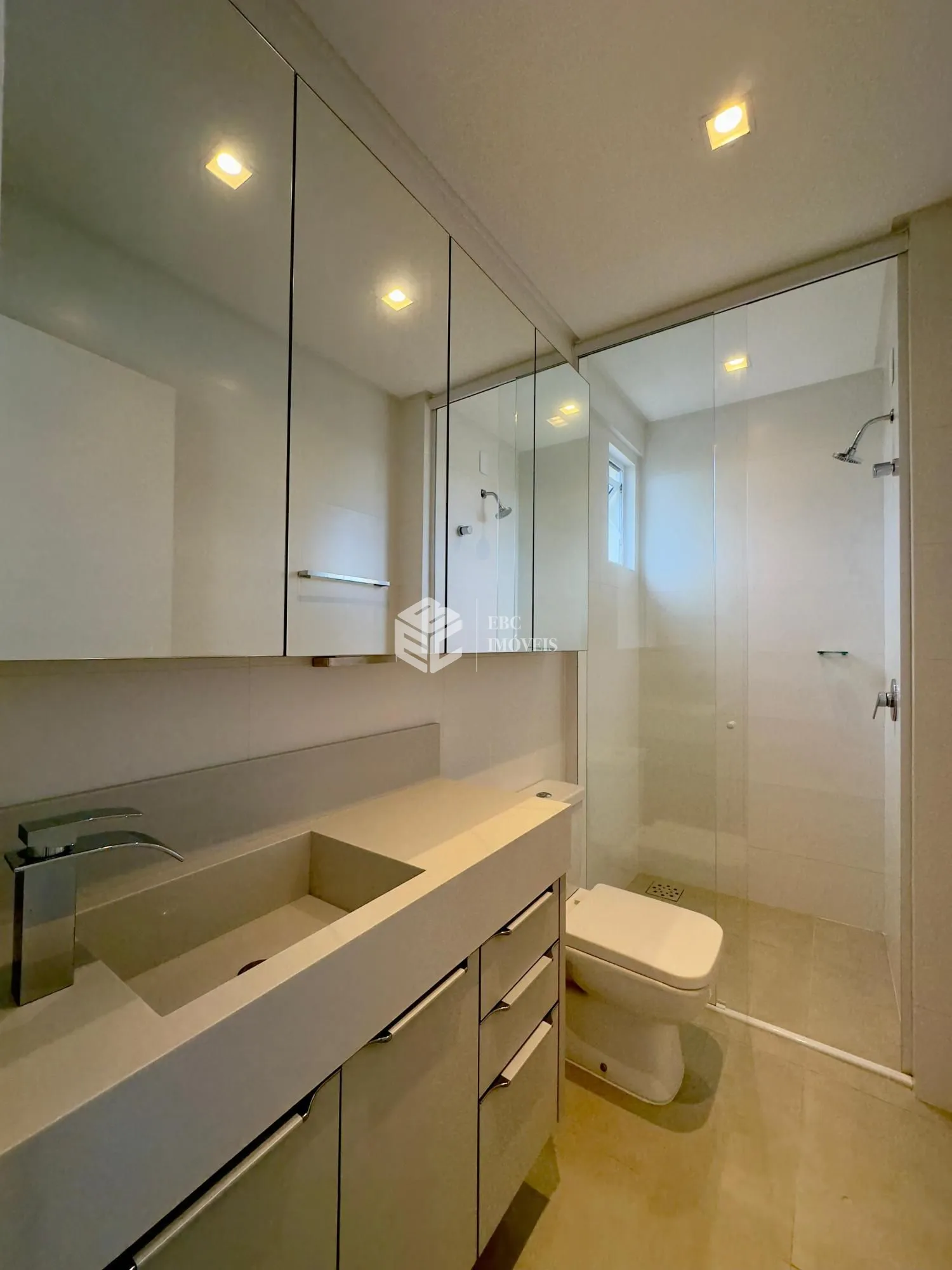 Apartamento com 3 Dormitórios à venda, 129 m² por R$ 2.190.000,00 Apartamento com 3 Dormitórios à venda, 129 m² por R$ 2.190.000,00