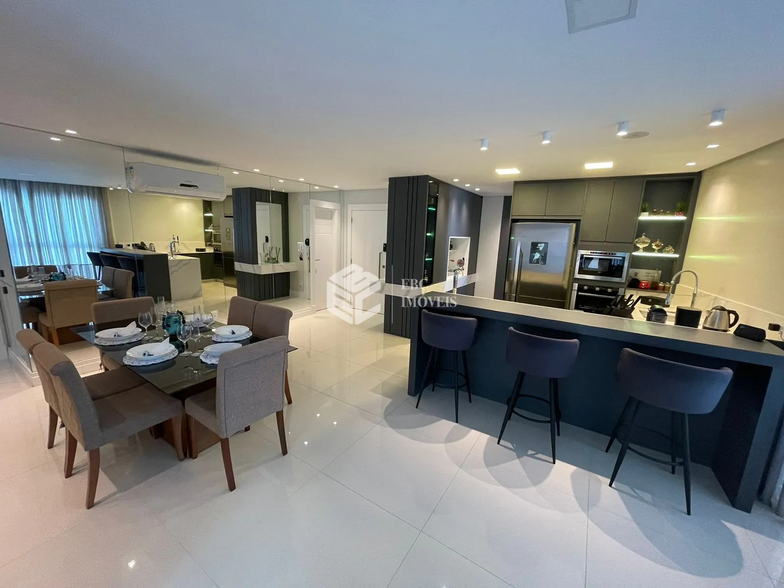 Apartamento à venda  no Centro - Balneário Camboriú, SC. Imóveis