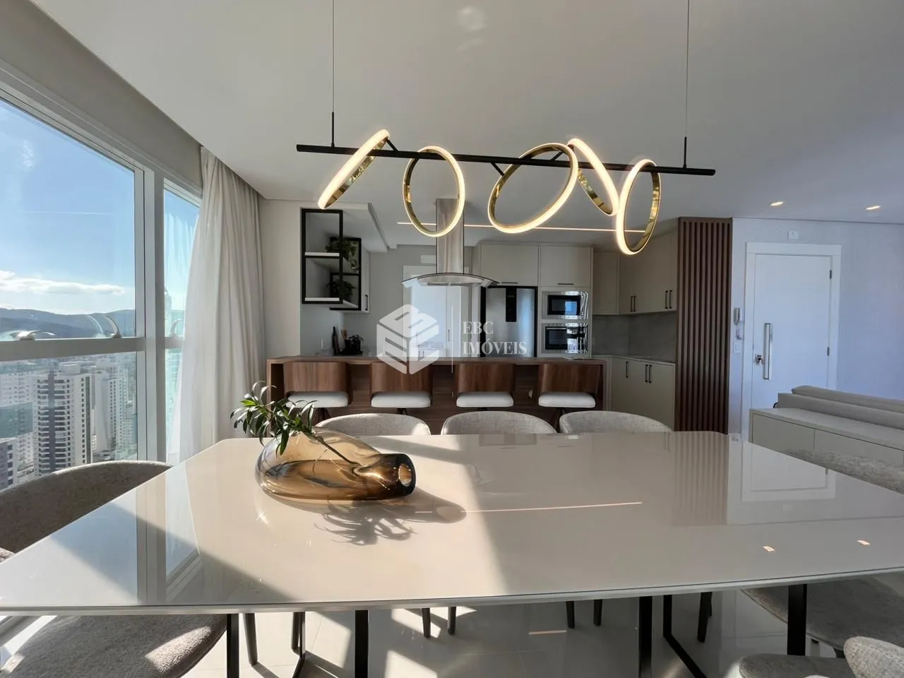 Apartamento com 4 Dormitórios à venda, 140 m² por R$ 7.519.000,00 Apartamento com 4 Dormitórios à venda, 140 m² por R$ 7.519.000,00
