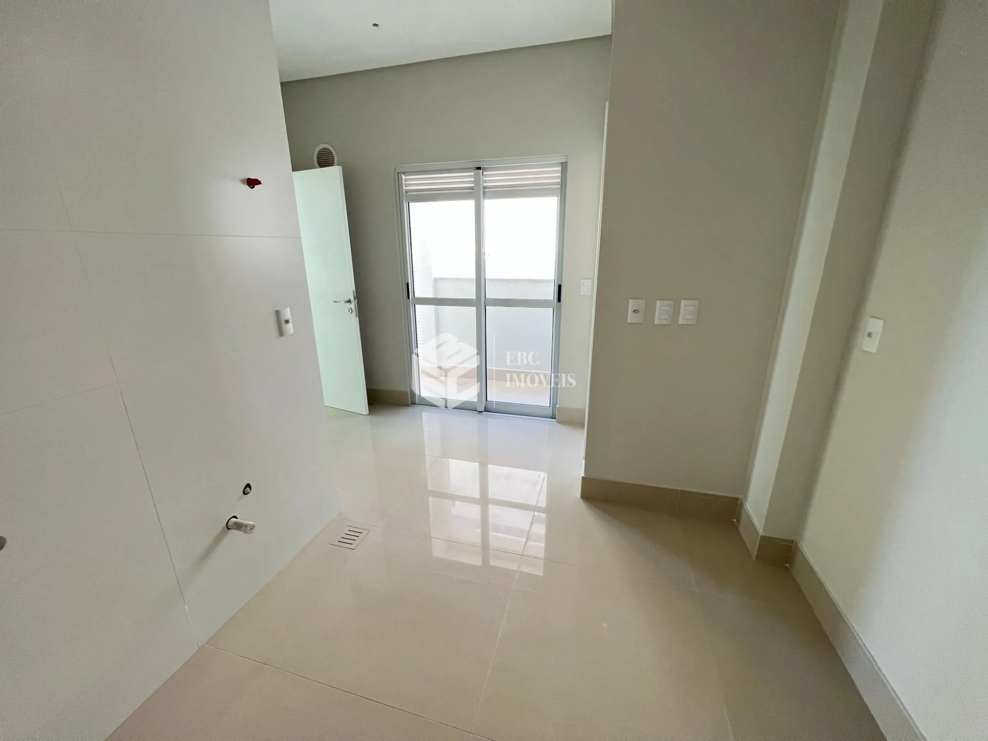 Apartamento com 4 Dormitórios à venda, 240 m² por R$ 6.700.000,00 Apartamento com 4 Dormitórios à venda, 240 m² por R$ 6.700.000,00