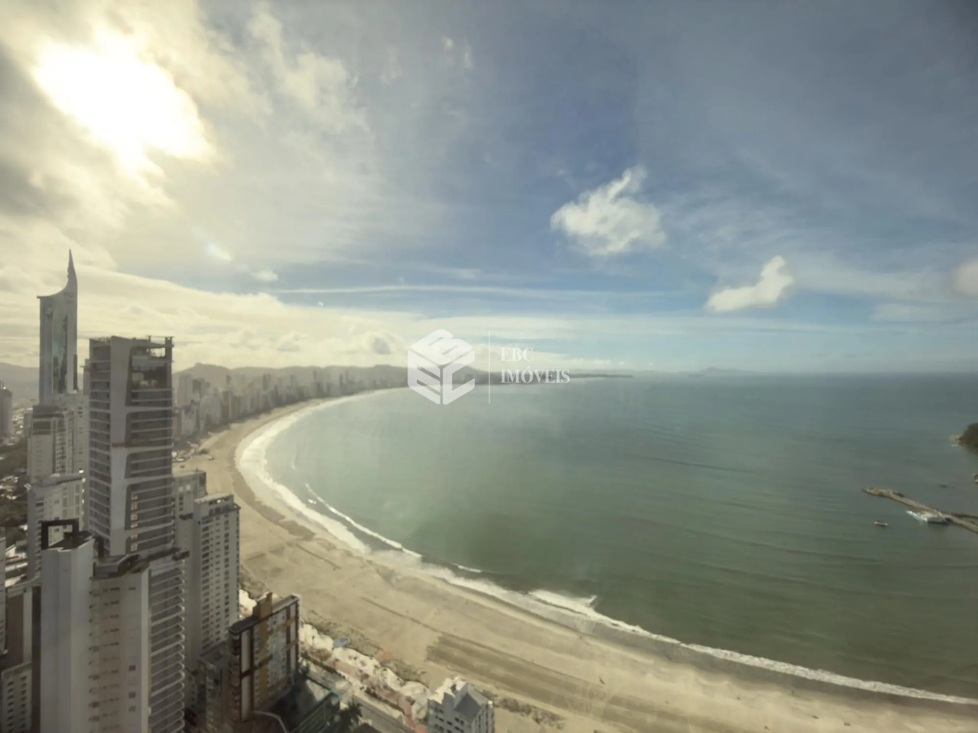Apartamento com 4 Dormitórios à venda, 261 m² por R$ 10.500.000,00 Apartamento com 4 Dormitórios à venda, 261 m² por R$ 10.500.000,00