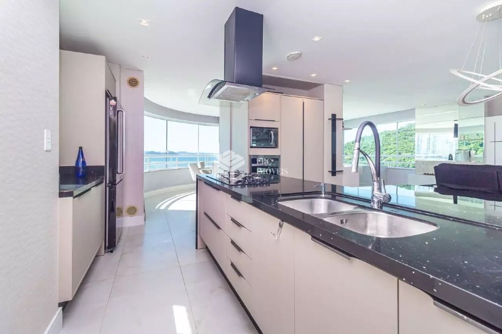 Apartamento, 3 quartos, 189 m² - Foto 11