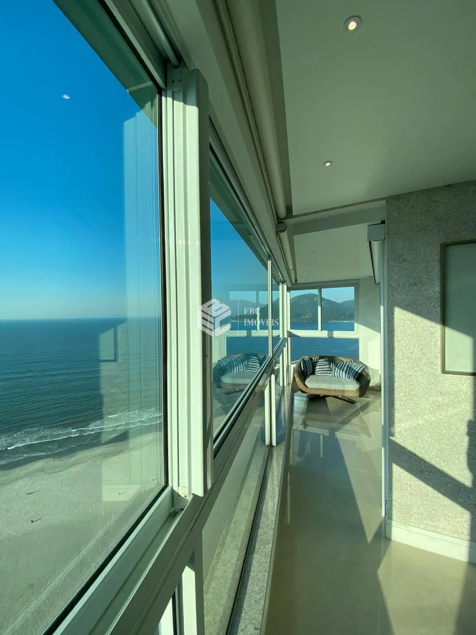 Apartamento com 4 Dormitórios à venda, 219 m² por R$ 10.600.000,00 Apartamento com 4 Dormitórios à venda, 219 m² por R$ 10.600.000,00