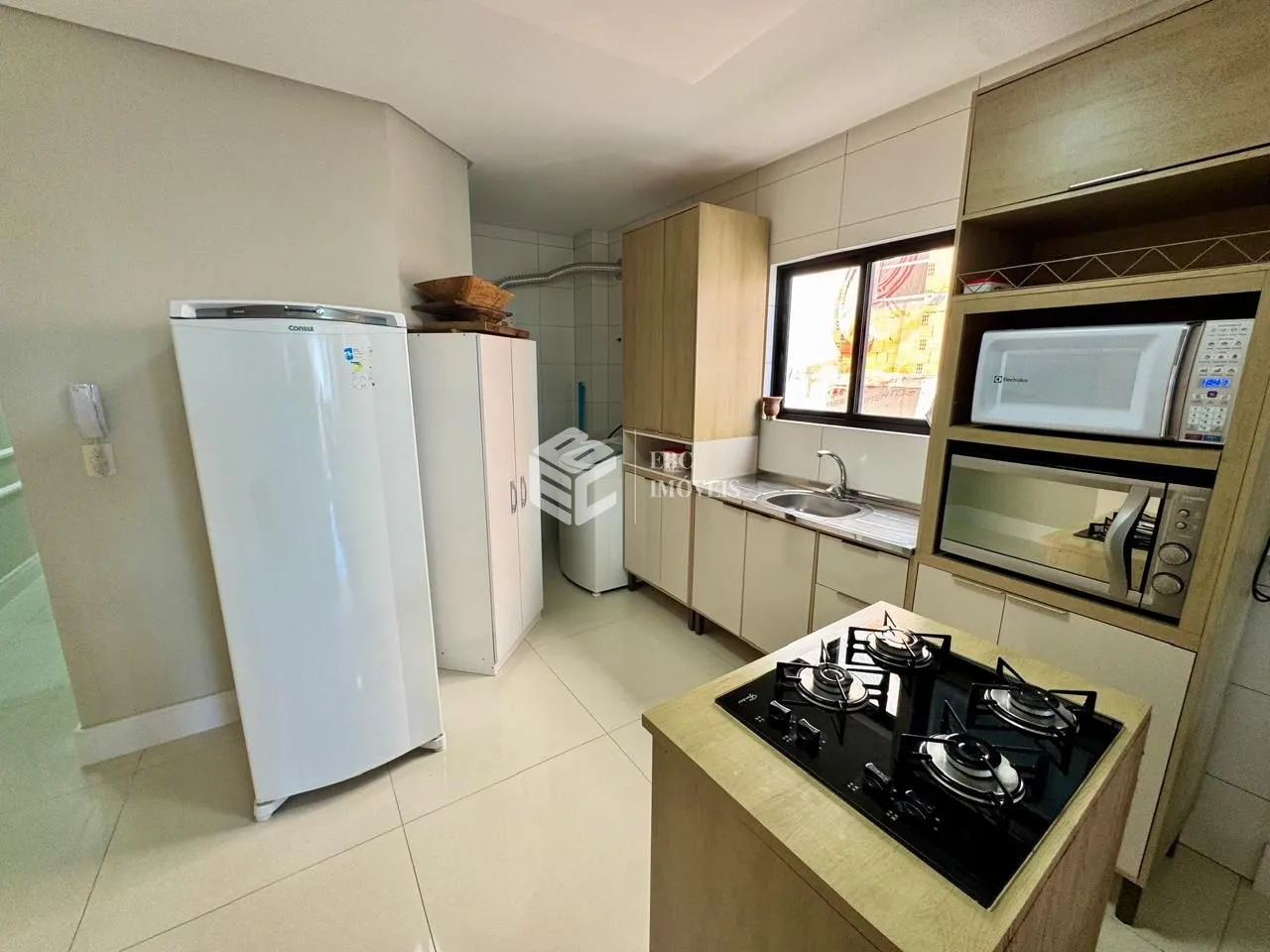 Apartamento com 2 Dormitórios à venda, 78 m² por R$ 948.000,00 Apartamento com 2 Dormitórios à venda, 78 m² por R$ 948.000,00