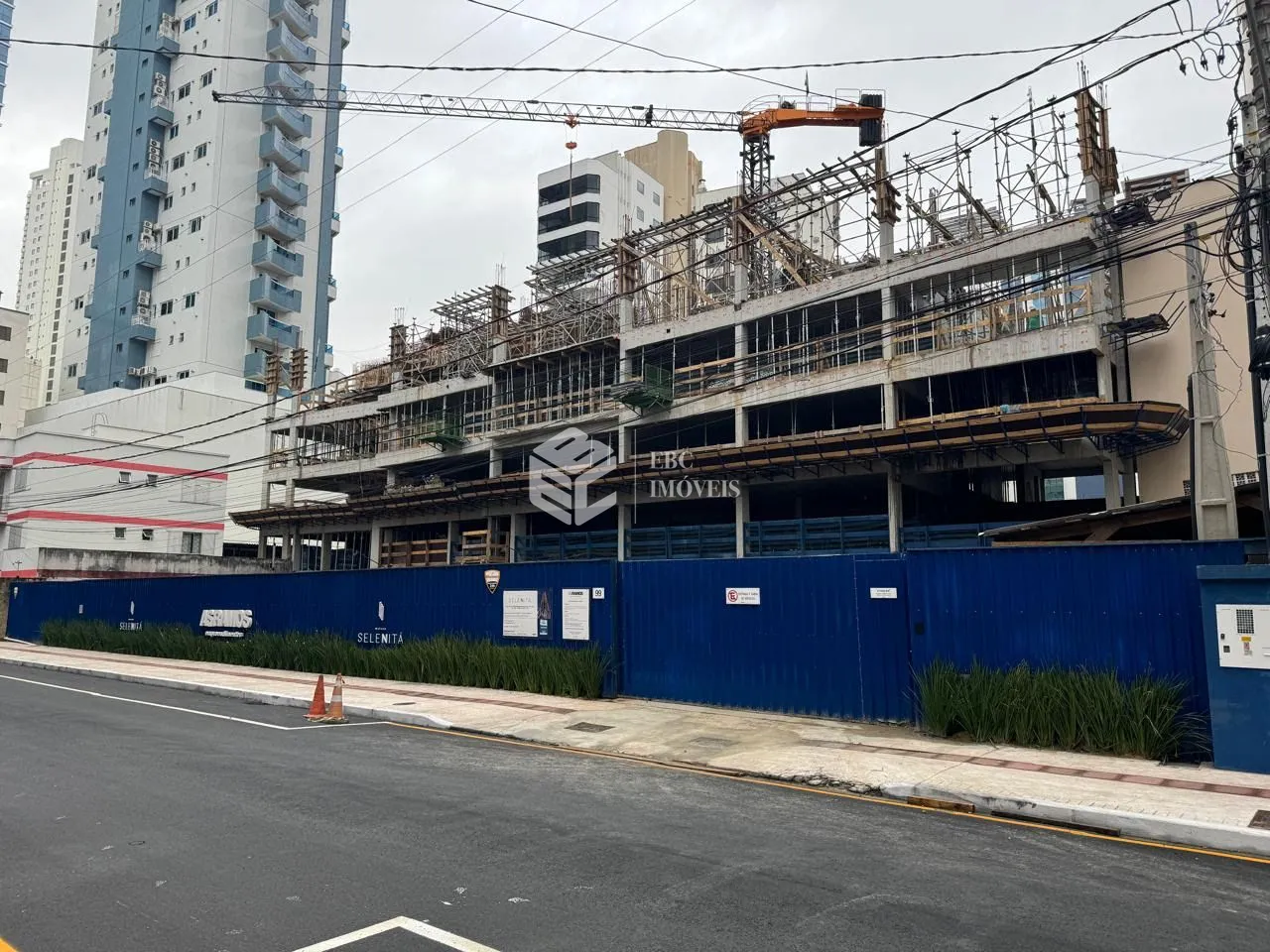 Apartamento com 3 Dormitórios à venda, 127 m² por R$ 2.300.000,00 Apartamento com 3 Dormitórios à venda, 127 m² por R$ 2.300.000,00