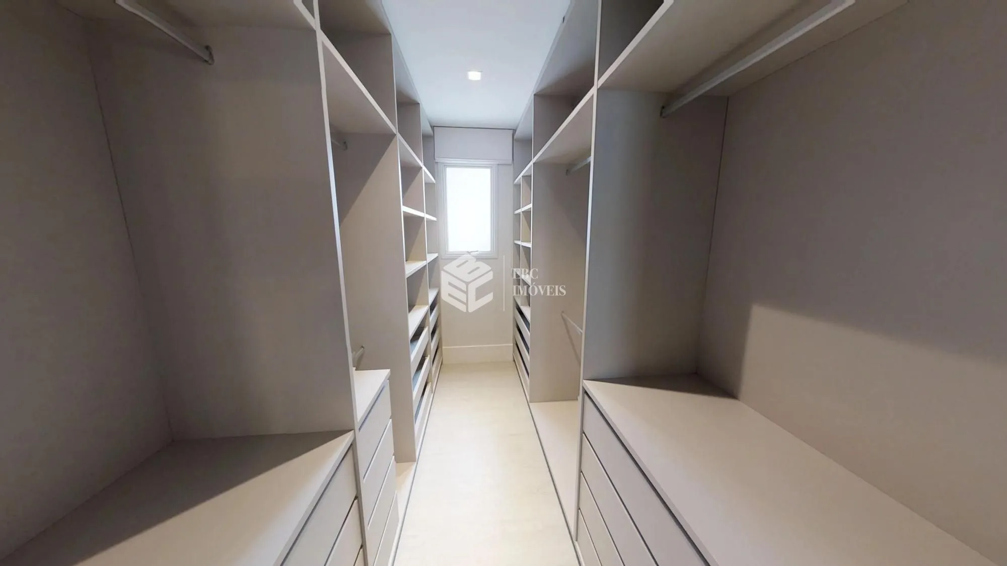 Apartamento com 4 Dormitórios à venda, 237 m² por R$ 13.600.000,00 Apartamento com 4 Dormitórios à venda, 237 m² por R$ 13.600.000,00