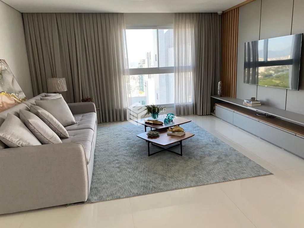 Apartamento com 4 Dormitórios à venda, 300 m² por R$ 18.500.000,00 Apartamento com 4 Dormitórios à venda, 300 m² por R$ 18.500.000,00