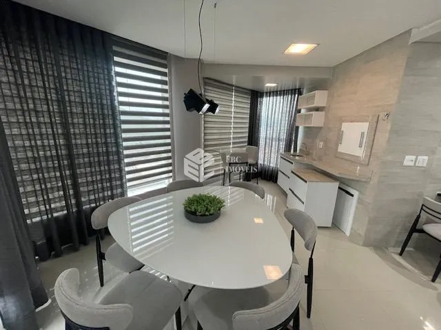 Apartamento com 3 Dormitórios à venda, 136 m² por R$ 2.700.000,00 Apartamento com 3 Dormitórios à venda, 136 m² por R$ 2.700.000,00
