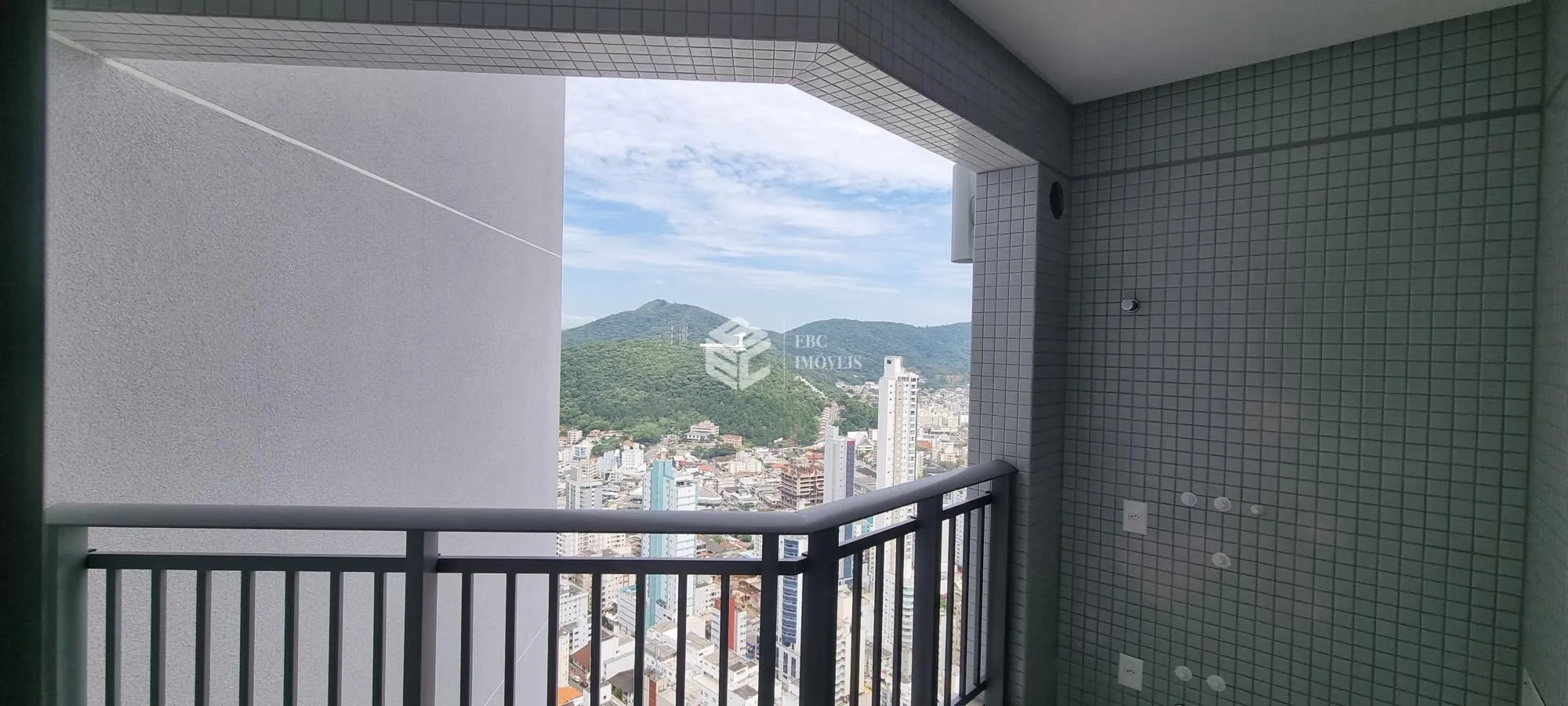 Apartamento com 4 Dormitórios à venda, 182 m² por R$ 9.185.000,00 Apartamento com 4 Dormitórios à venda, 182 m² por R$ 9.185.000,00