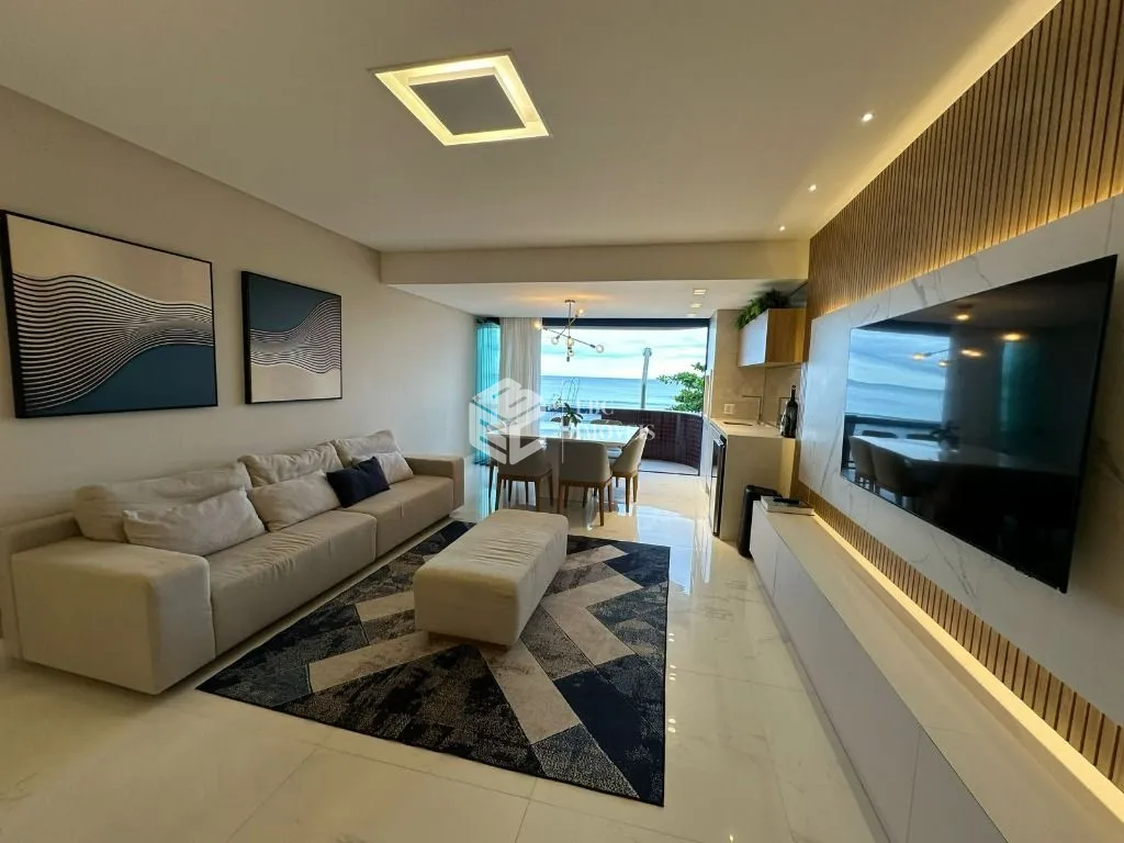 Apartamento à venda  no Meia Praia - Itapema, SC. Imóveis