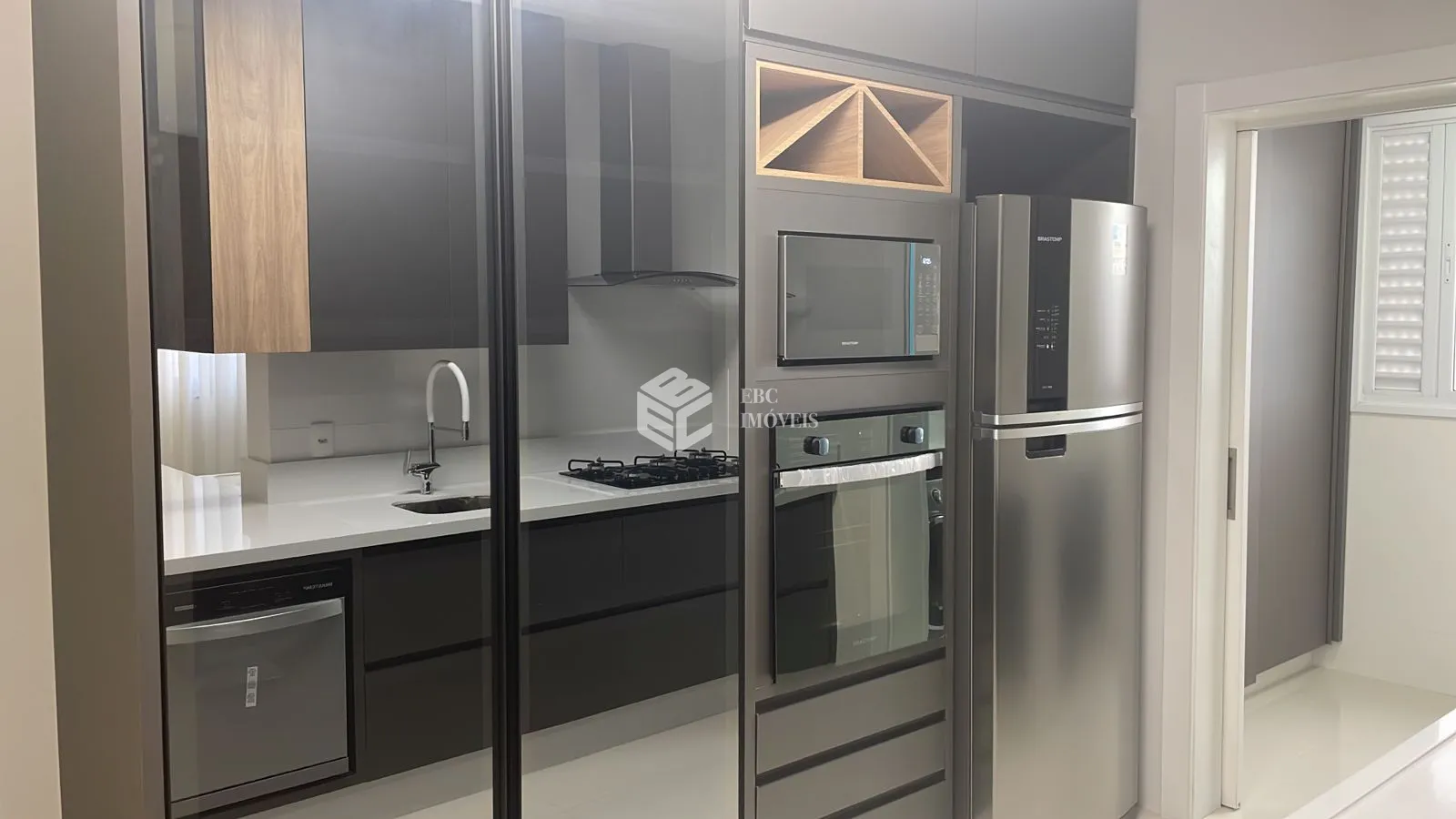 Apartamento com 4 Dormitórios à venda, 150 m² por R$ 3.950.000,00 Apartamento com 4 Dormitórios à venda, 150 m² por R$ 3.950.000,00