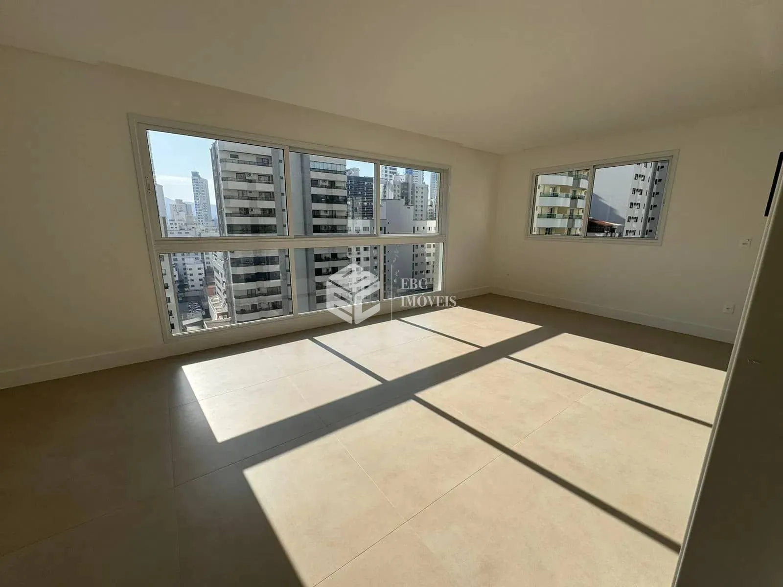Apartamento à venda  no Centro - Balneário Camboriú, SC. Imóveis