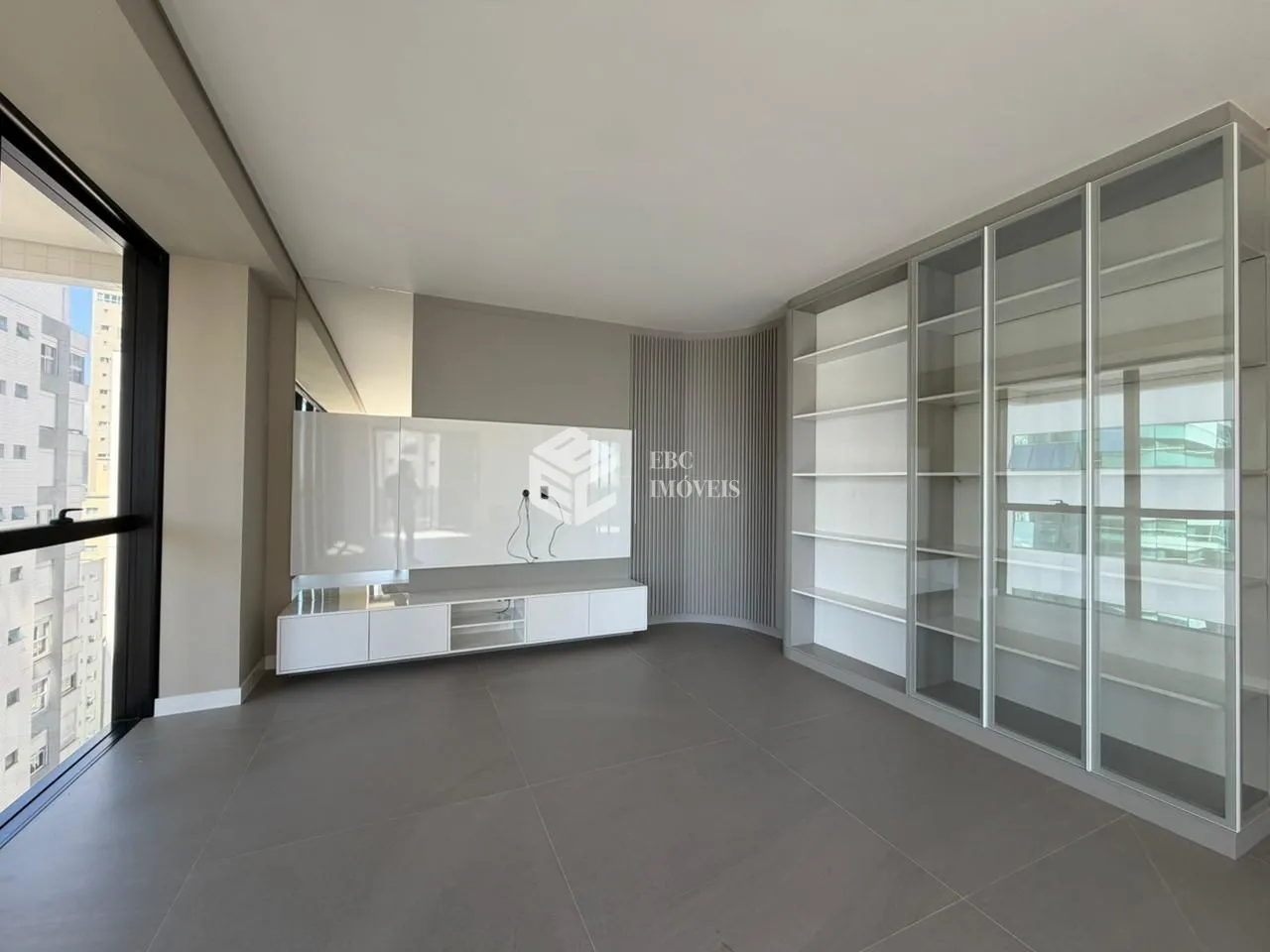 Apartamento com 4 Dormitórios à venda, 181 m² por R$ 7.475.832,00 Apartamento com 4 Dormitórios à venda, 181 m² por R$ 7.475.832,00