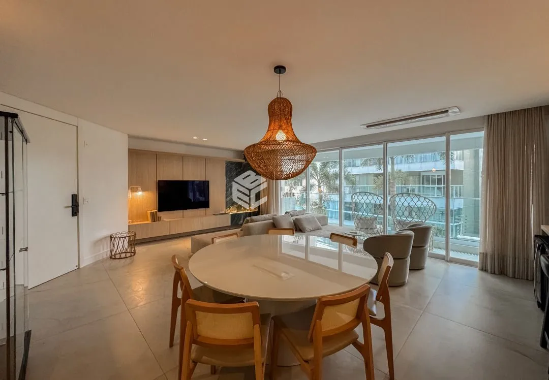 Apartamento com 3 Dormitórios à venda, 173 m² por R$ 5.200.000,00 Apartamento com 3 Dormitórios à venda, 173 m² por R$ 5.200.000,00