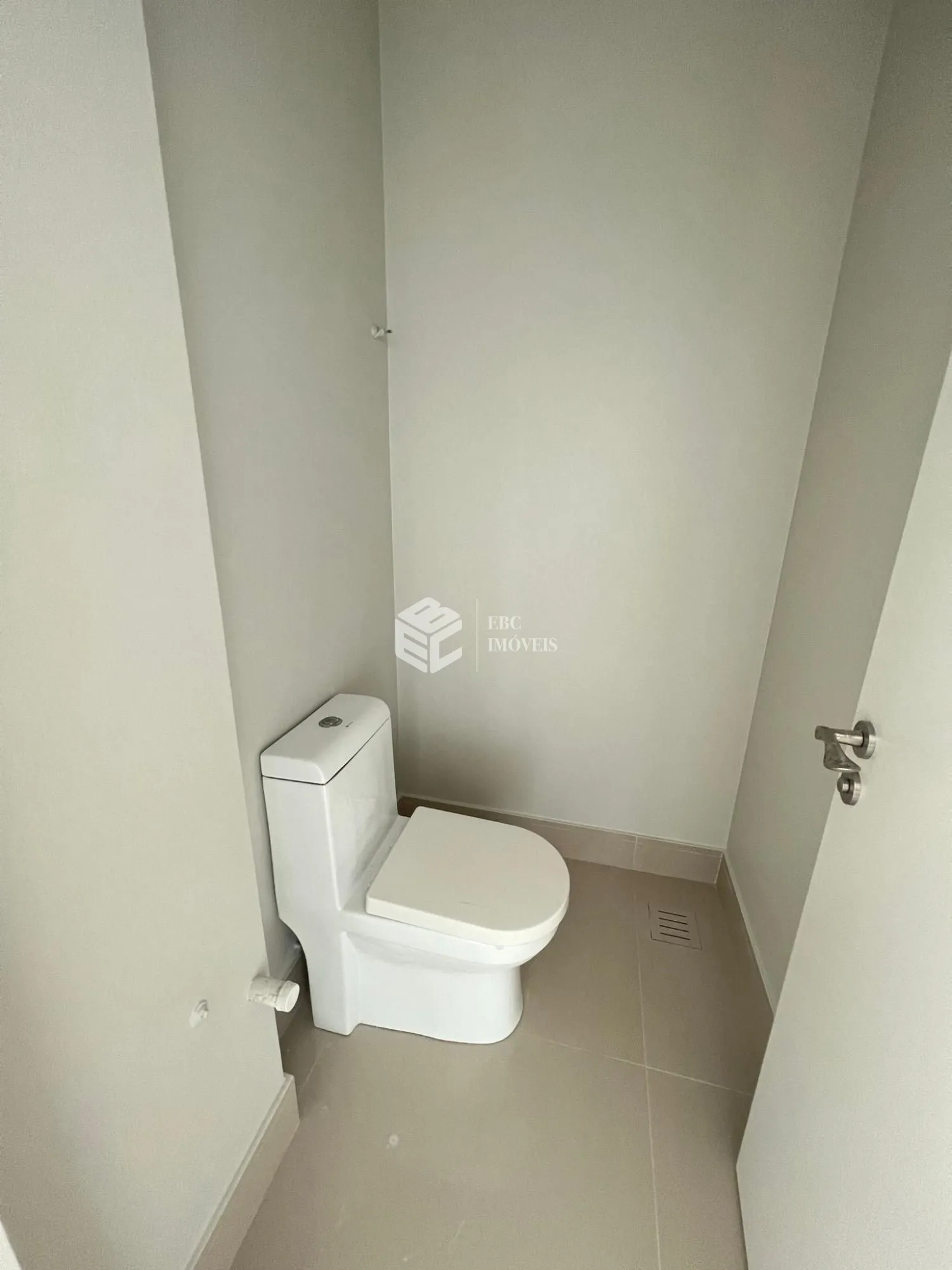 Apartamento com 4 Dormitórios à venda, 240 m² por R$ 6.700.000,00 Apartamento com 4 Dormitórios à venda, 240 m² por R$ 6.700.000,00