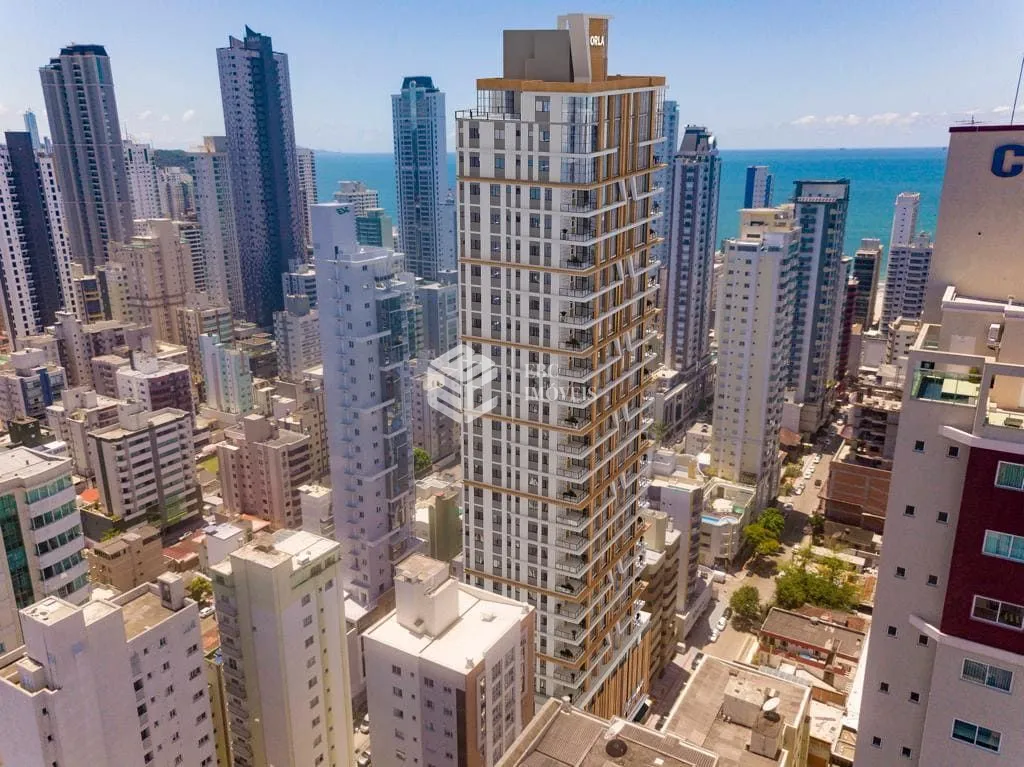 Apartamento com 4 Dormitórios à venda, 174 m² por R$ 4.060.000,00 Apartamento com 4 Dormitórios à venda, 174 m² por R$ 4.060.000,00