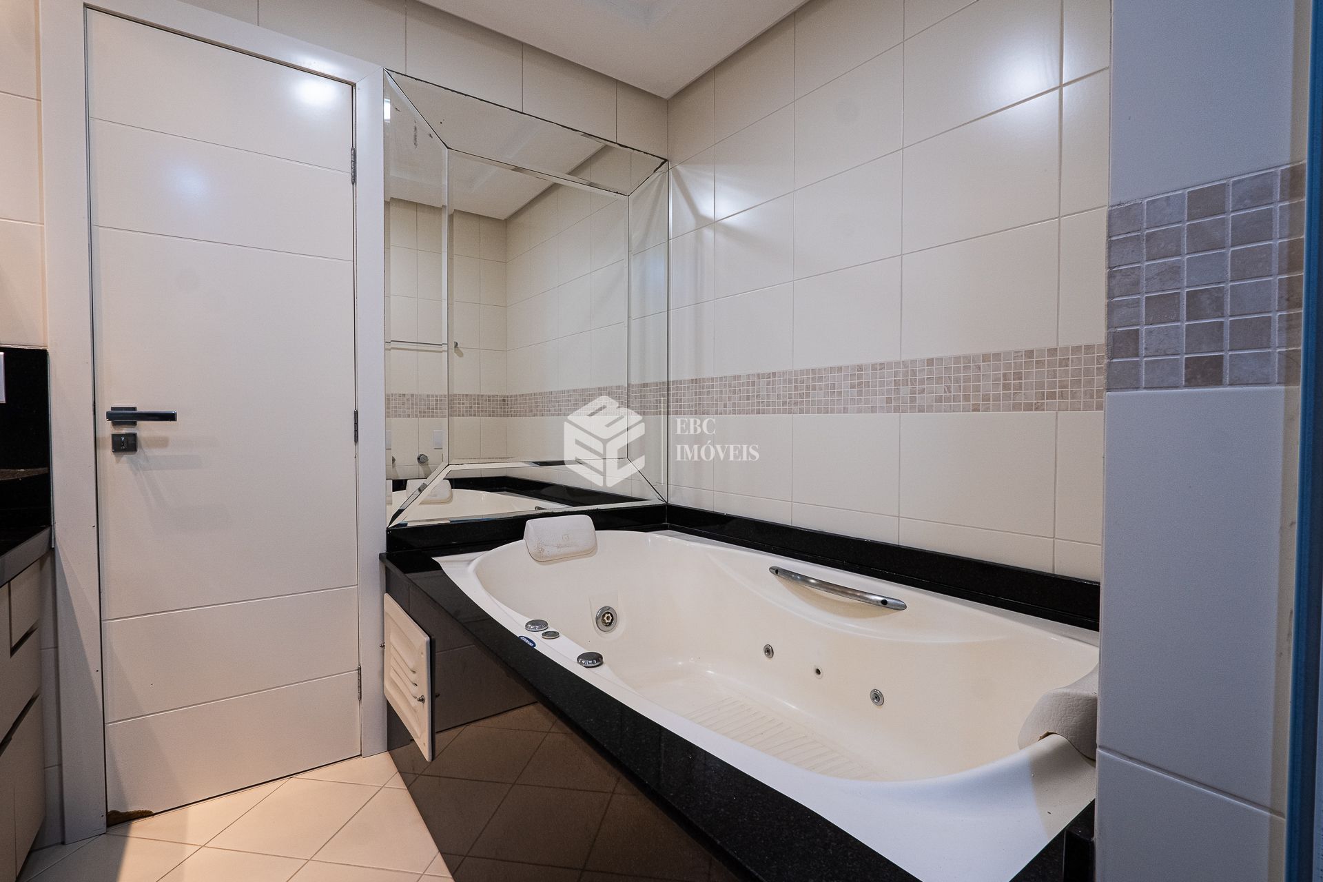 Apartamento, 4 quartos, 195 m² - Foto 41