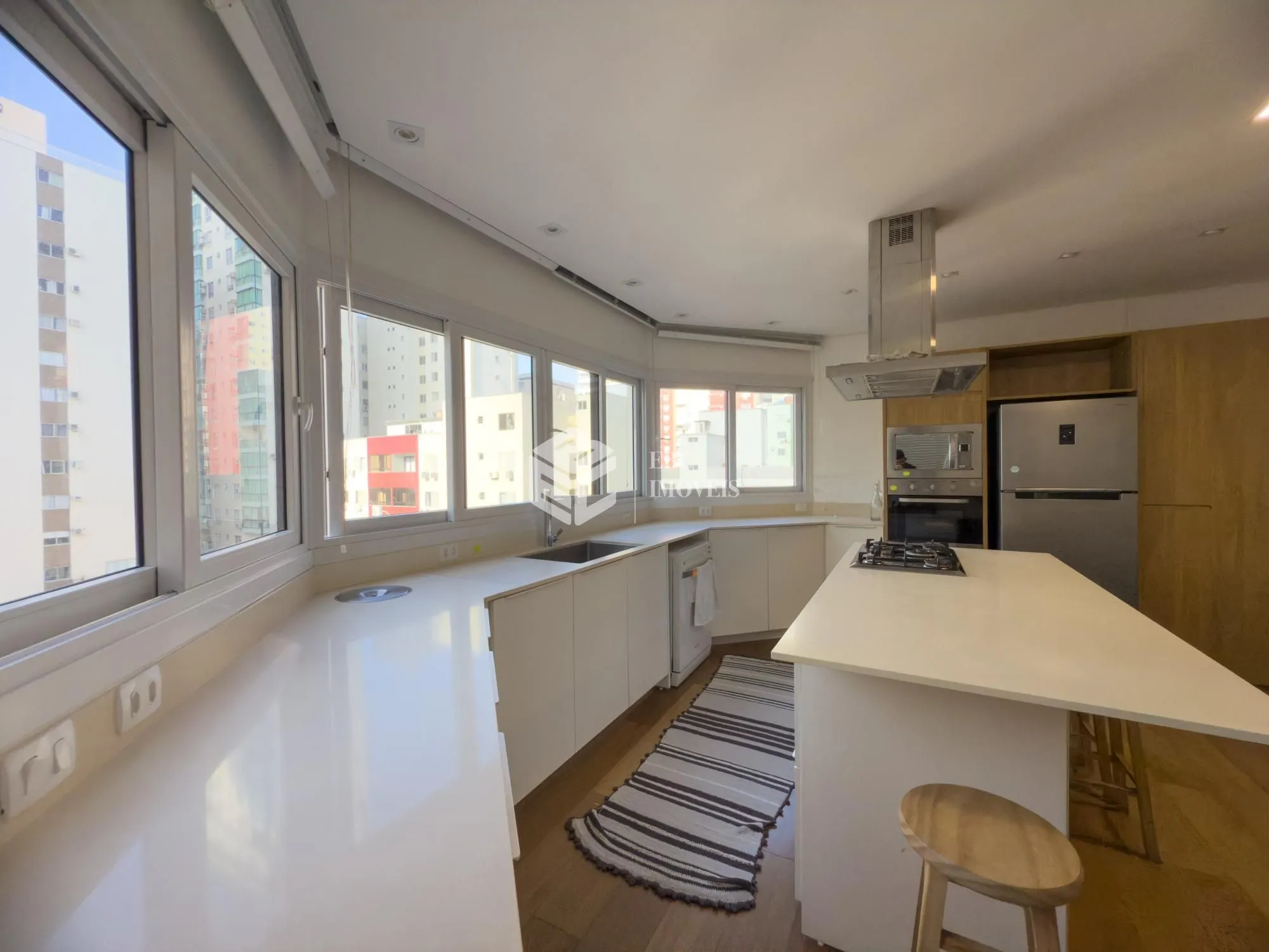 Apartamento à venda  no Centro - Balneário Camboriú, SC. Imóveis