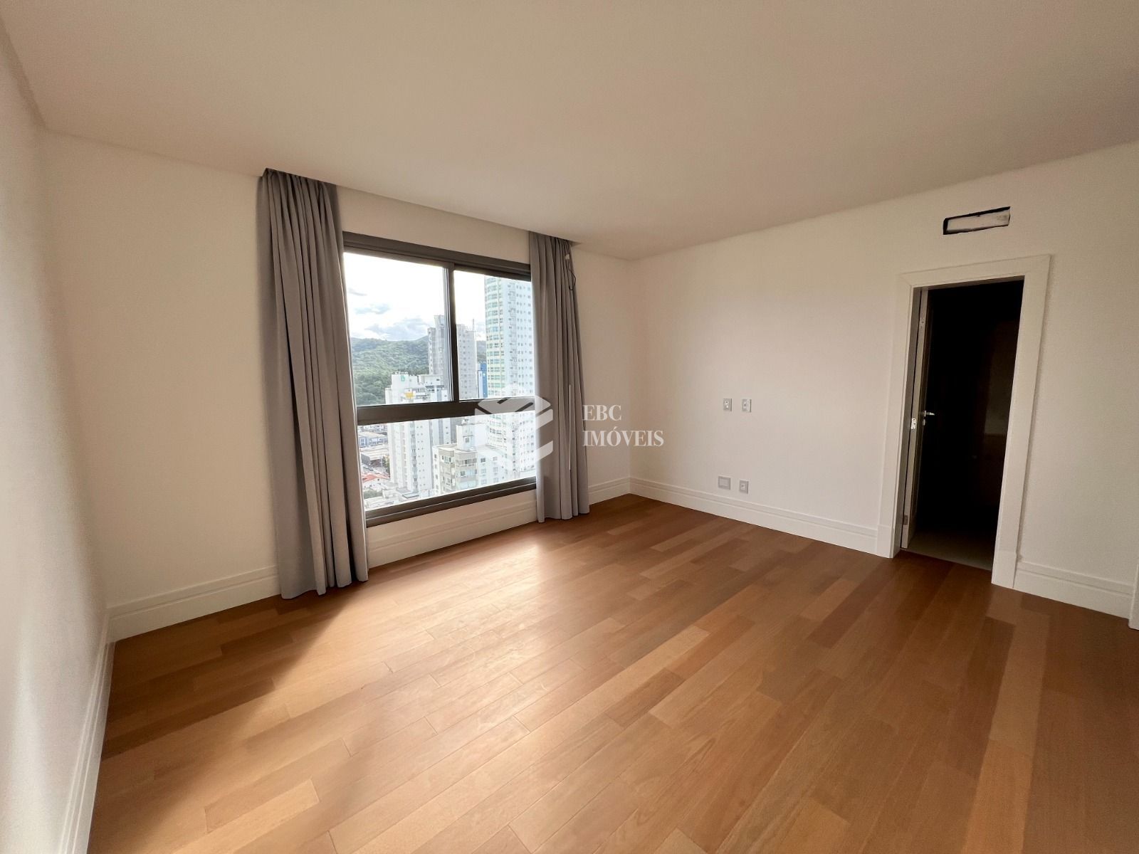 Apartamento, 4 quartos, 216 m² - Foto 14