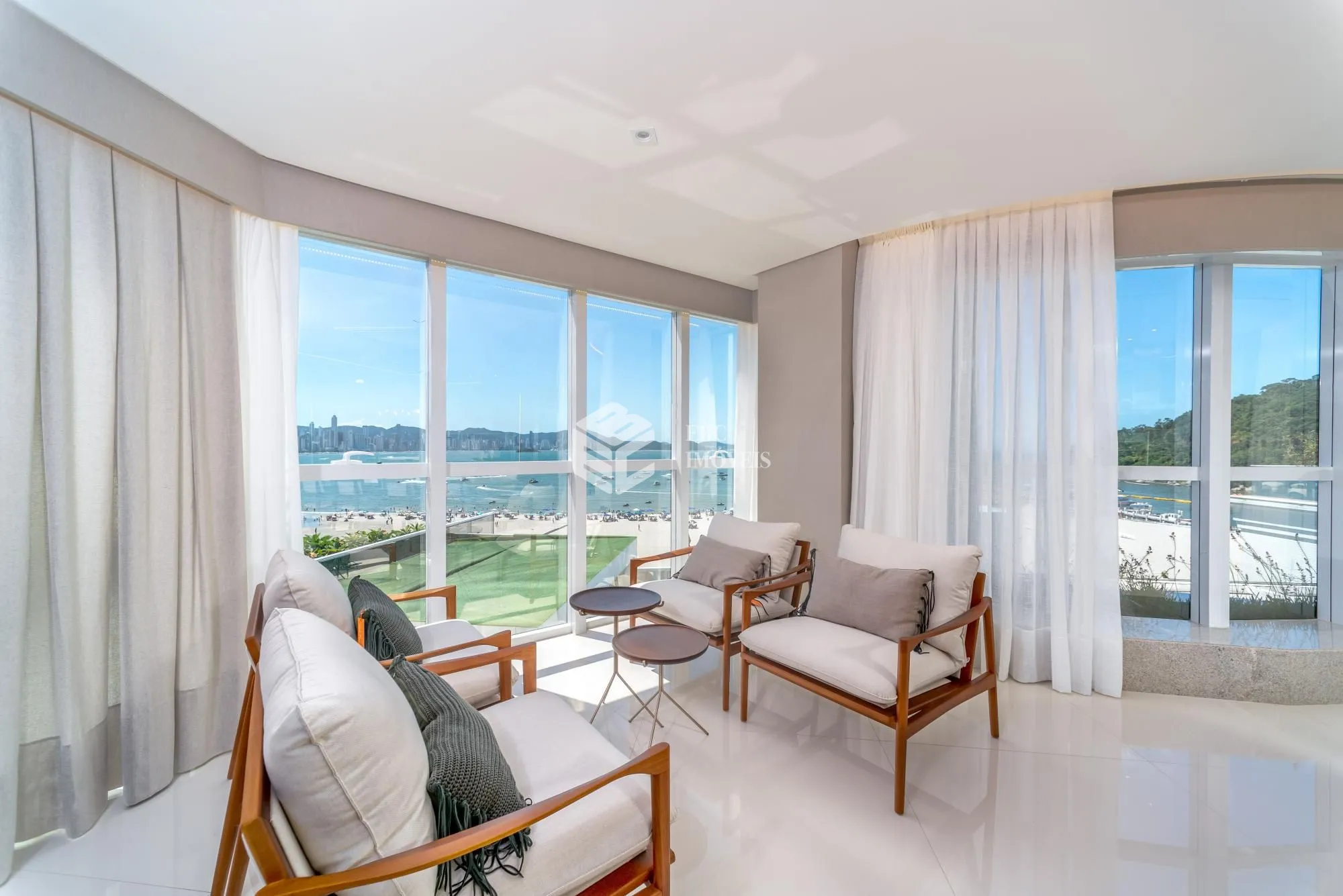 Apartamento com 4 Dormitórios à venda, 237 m² por R$ 13.100.000,00 Apartamento com 4 Dormitórios à venda, 237 m² por R$ 13.100.000,00