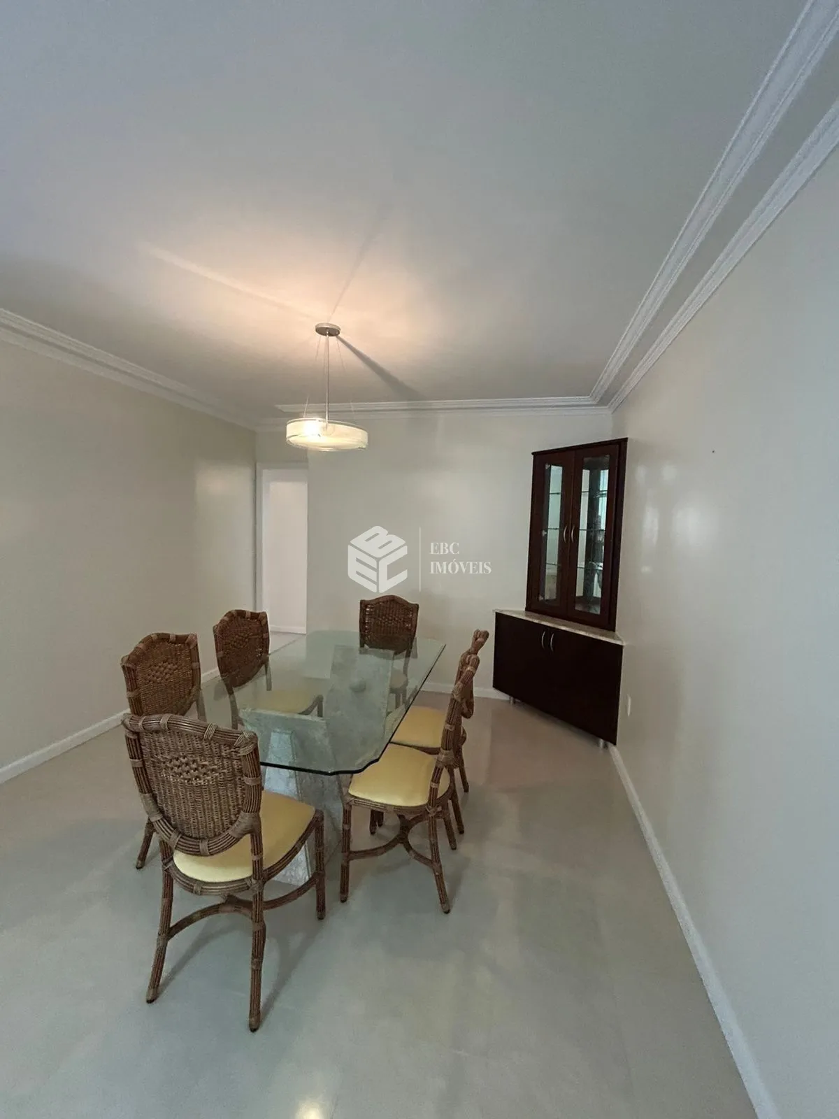 Apartamento com 3 Dormitórios à venda, 108 m² por R$ 2.800.000,00 Apartamento com 3 Dormitórios à venda, 108 m² por R$ 2.800.000,00