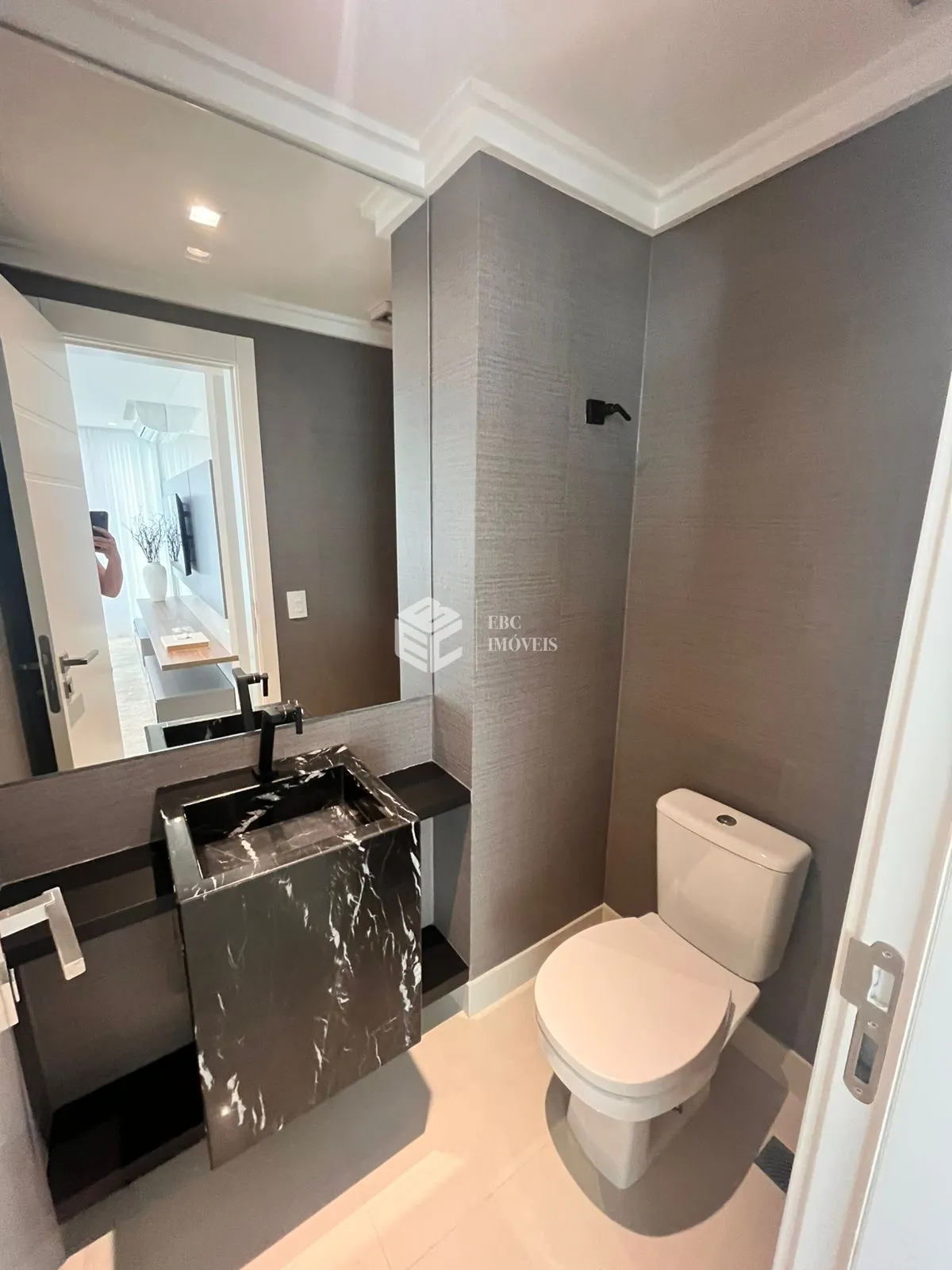 Apartamento com 4 Dormitórios à venda, 132 m² por R$ 6.502.000,00 Apartamento com 4 Dormitórios à venda, 132 m² por R$ 6.502.000,00