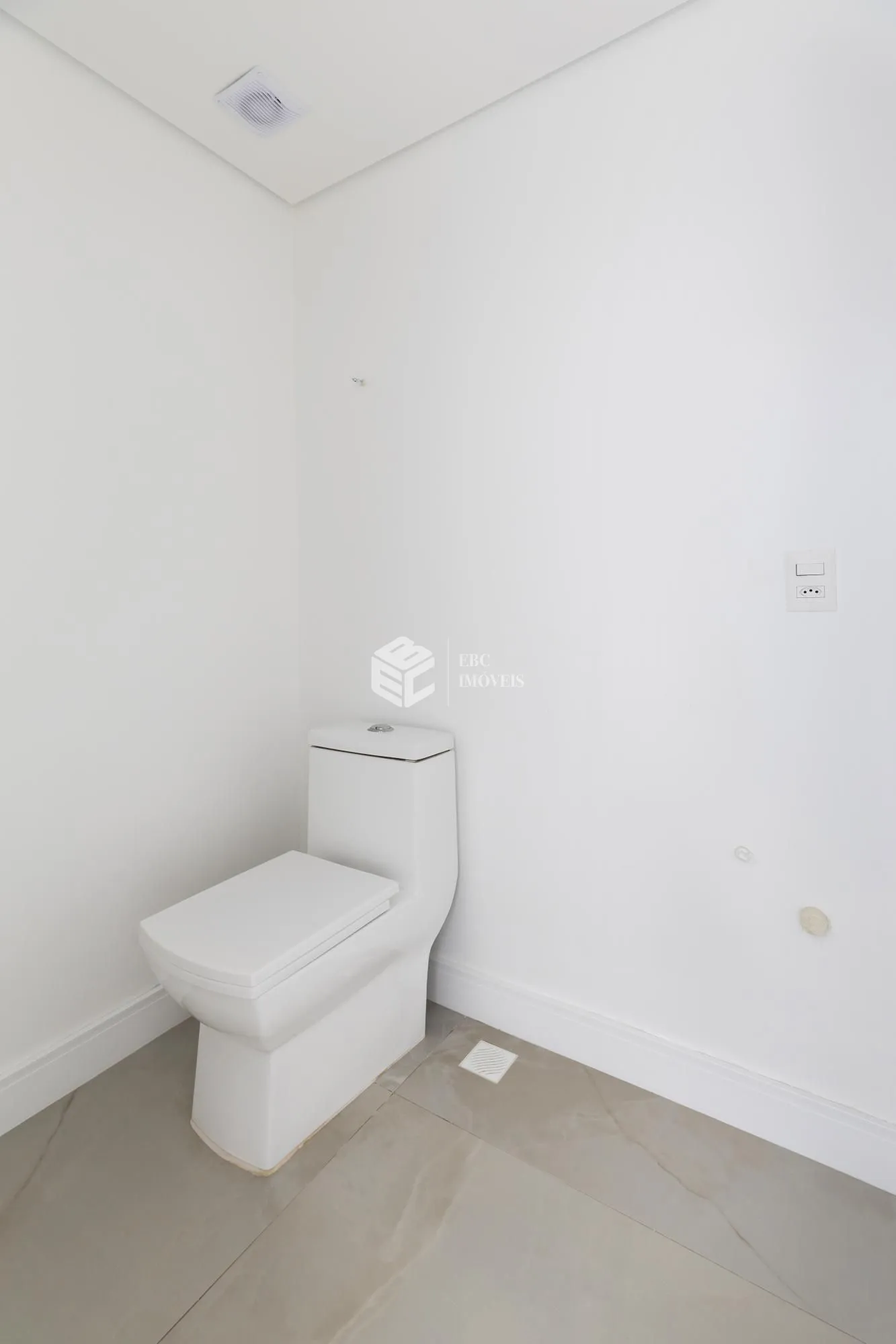 Apartamento com 4 Dormitórios à venda, 210 m² por R$ 6.723.218,00 Apartamento com 4 Dormitórios à venda, 210 m² por R$ 6.723.218,00